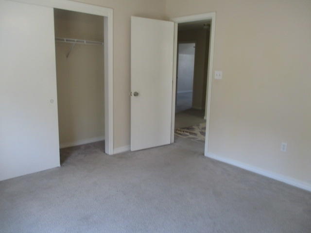 SANDY RIDGE ESTATES - Residential Lease
