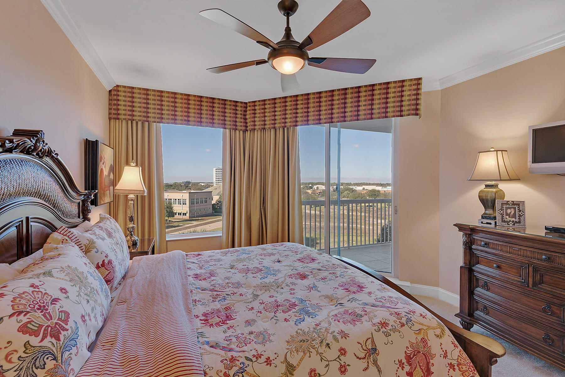 ST. BARTH AT SILVER SHELLS - Residential