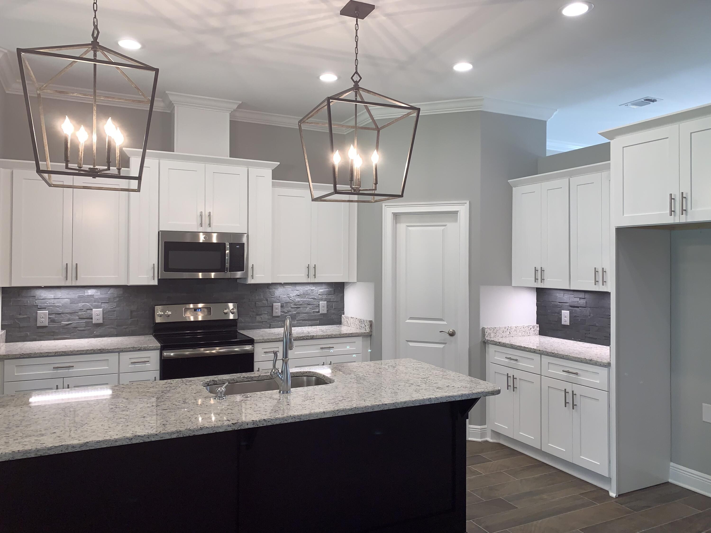 HOLLEY BY THE SEA - Residential