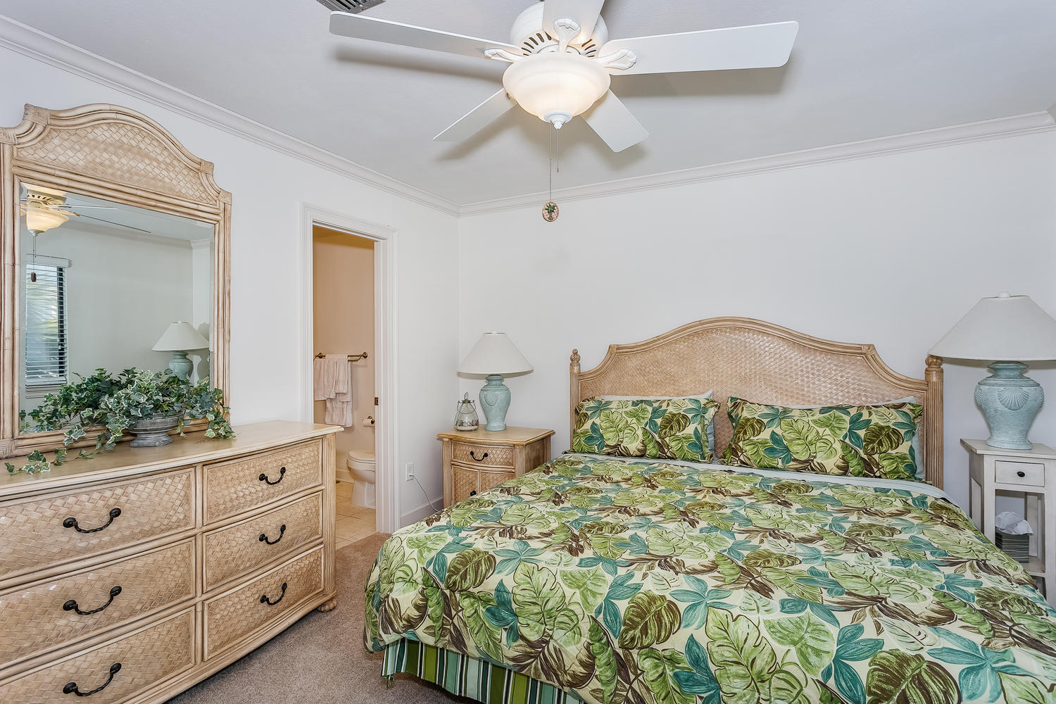 SUGAR BEACH T/H - Residential