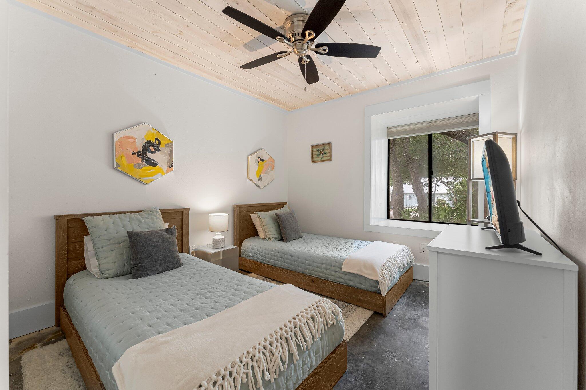 SEAGROVE 5TH ADDN - Residential