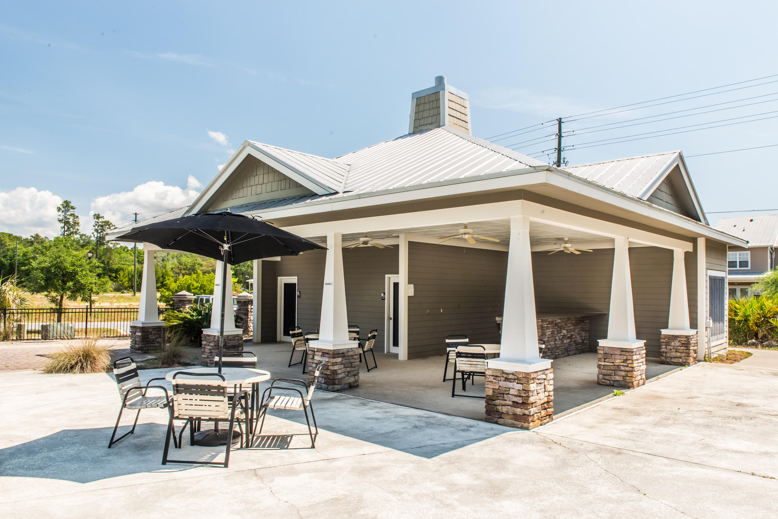 VERANDAS AT FREEPORT - Residential