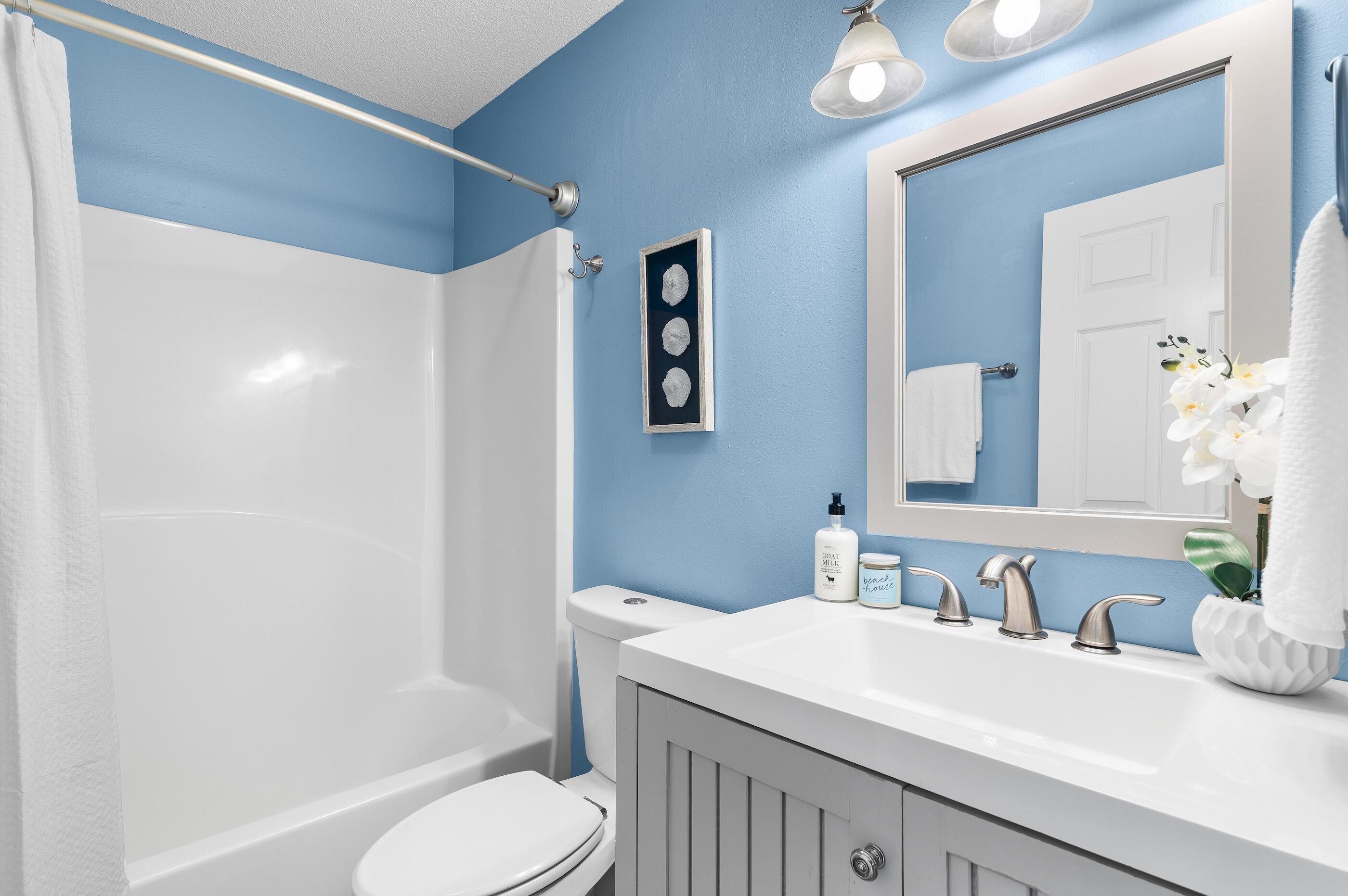 BEACHSIDE VILLAS CONDO - Residential