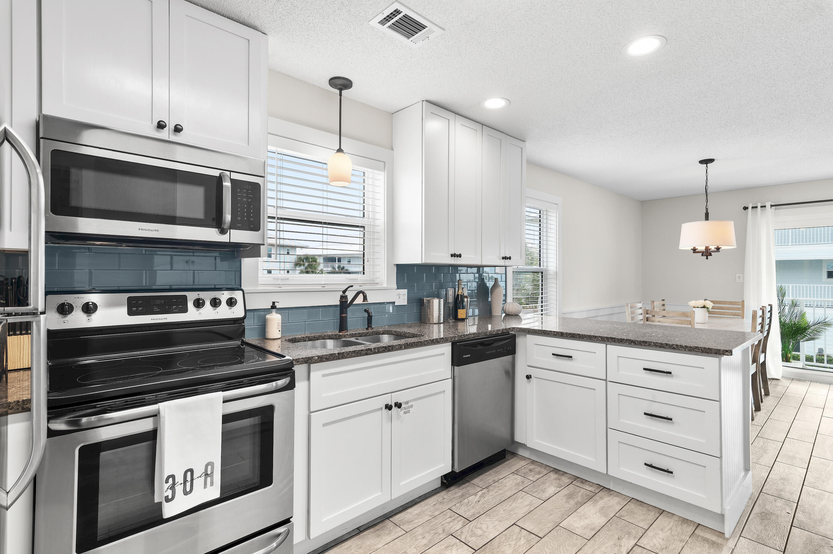 BEACHSIDE VILLAS CONDO - Residential