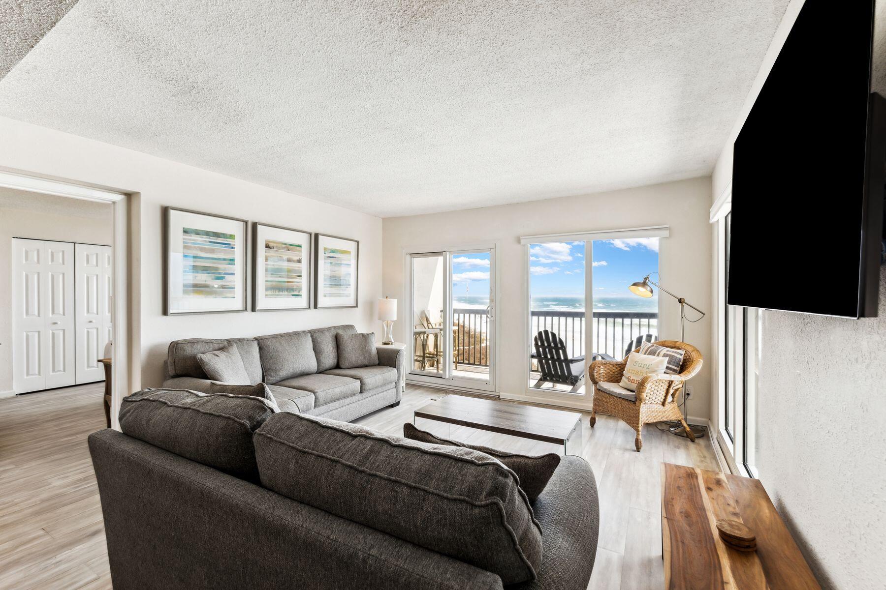 PINNACLE PORT - Residential