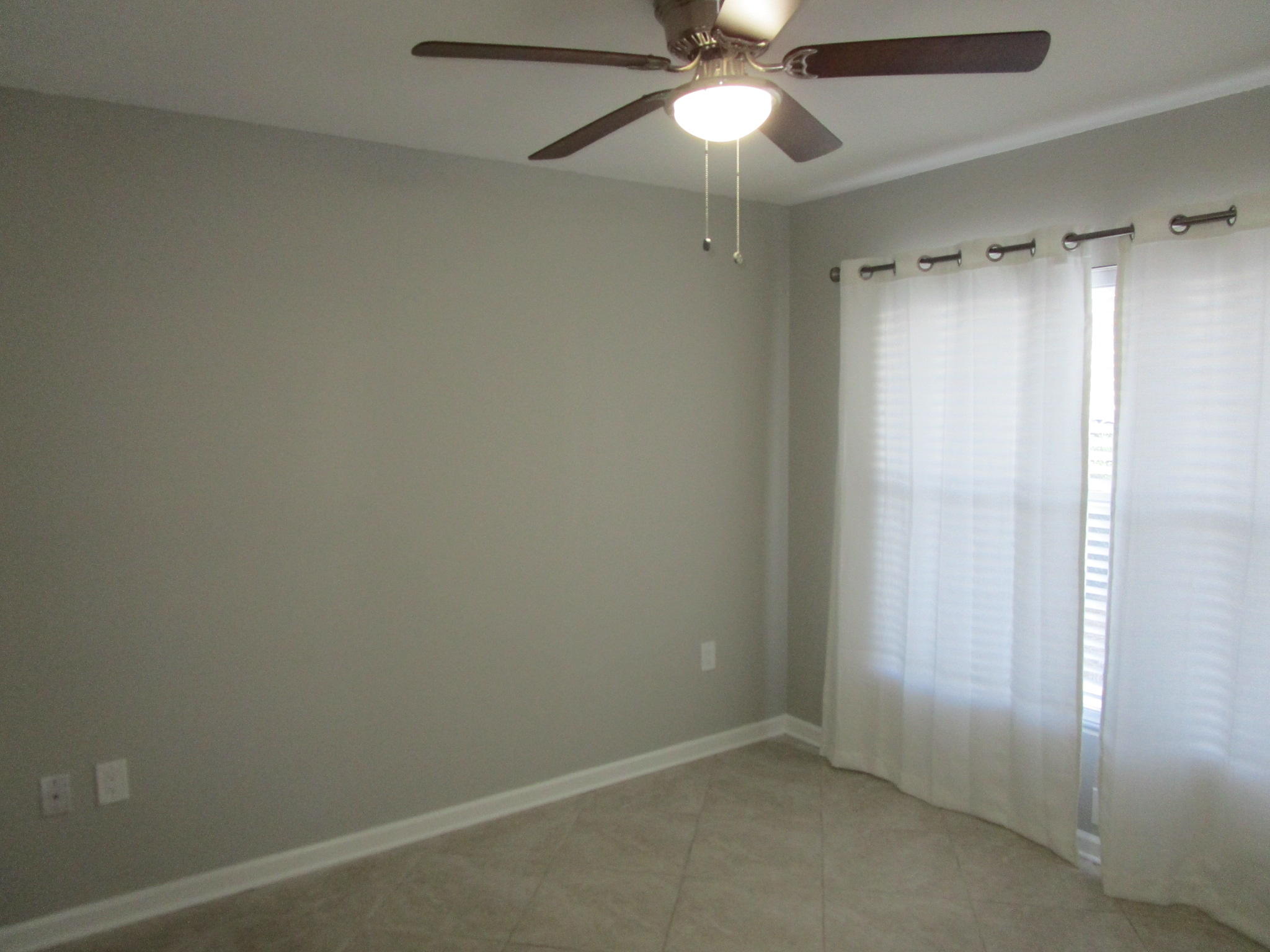 FLORIDA CLUB - Residential Lease