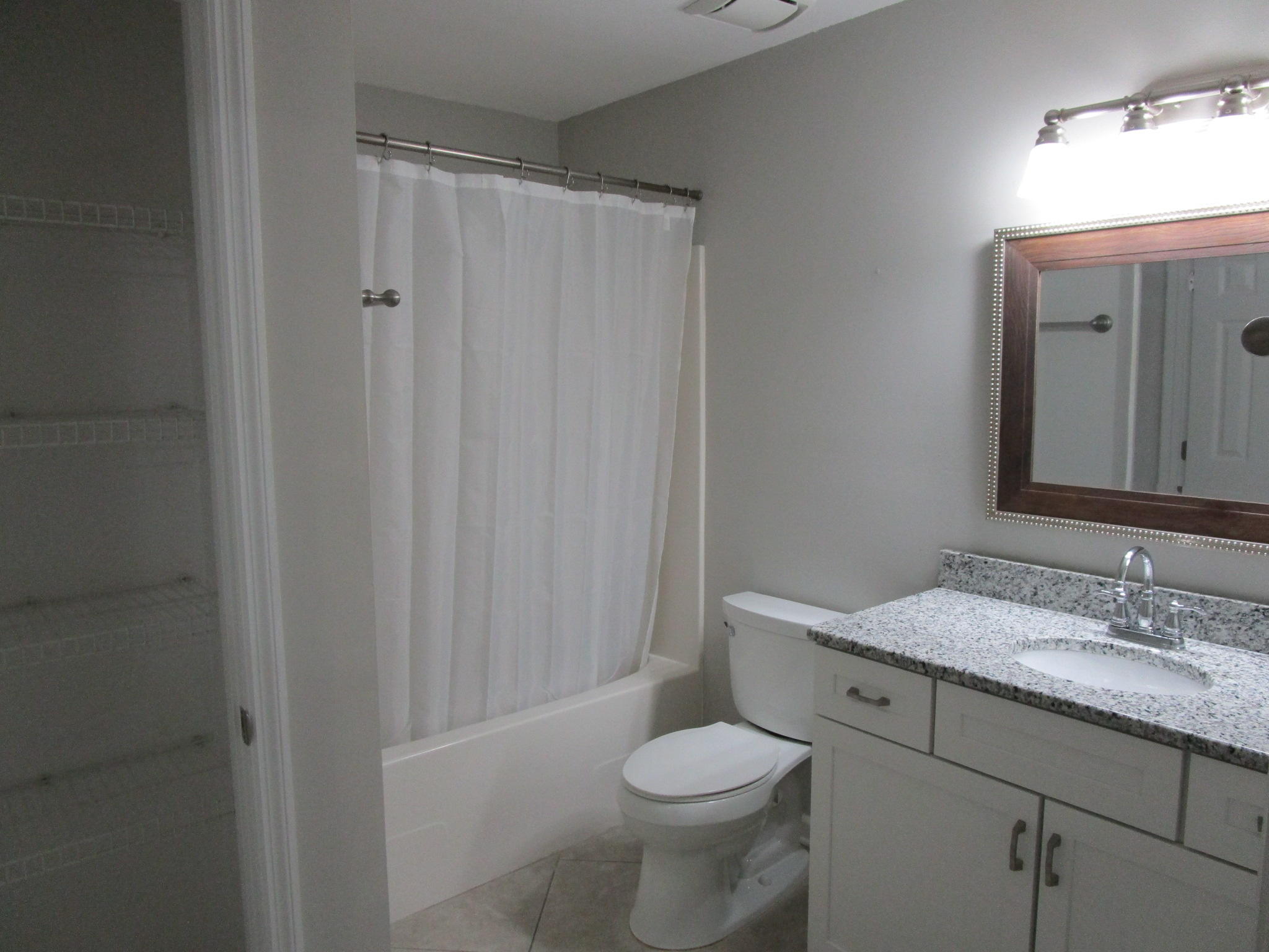 FLORIDA CLUB - Residential Lease