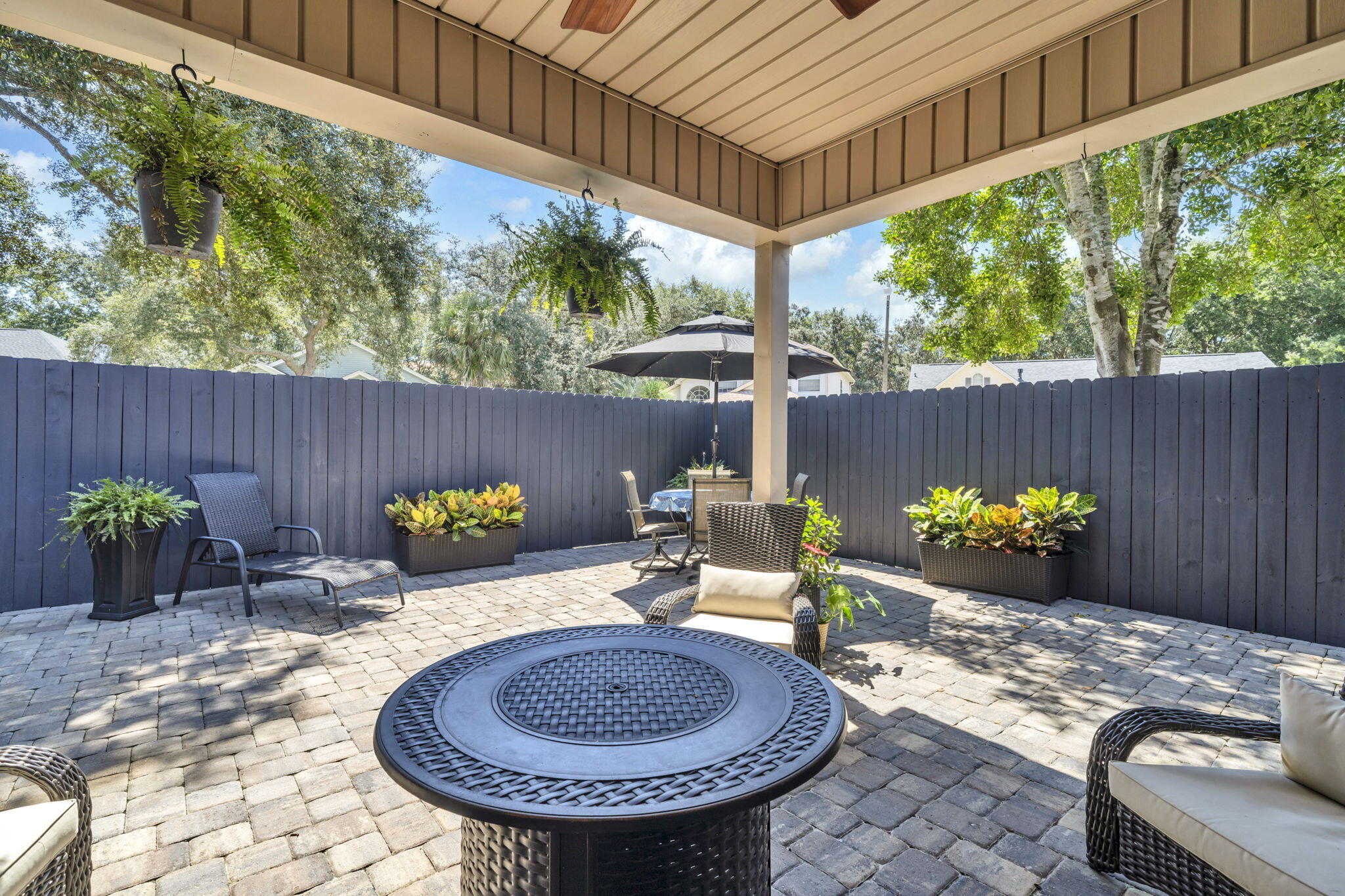 SHALIMAR COMMONS - Residential