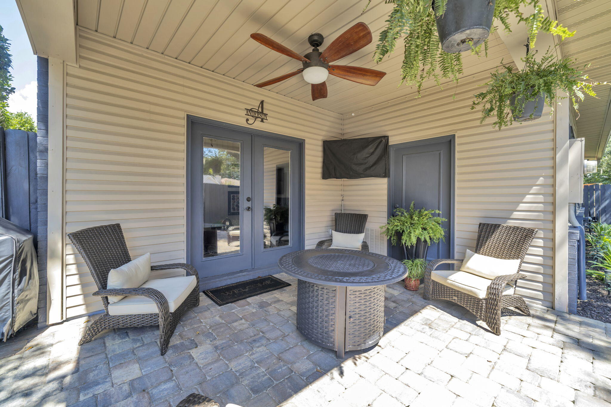 SHALIMAR COMMONS - Residential