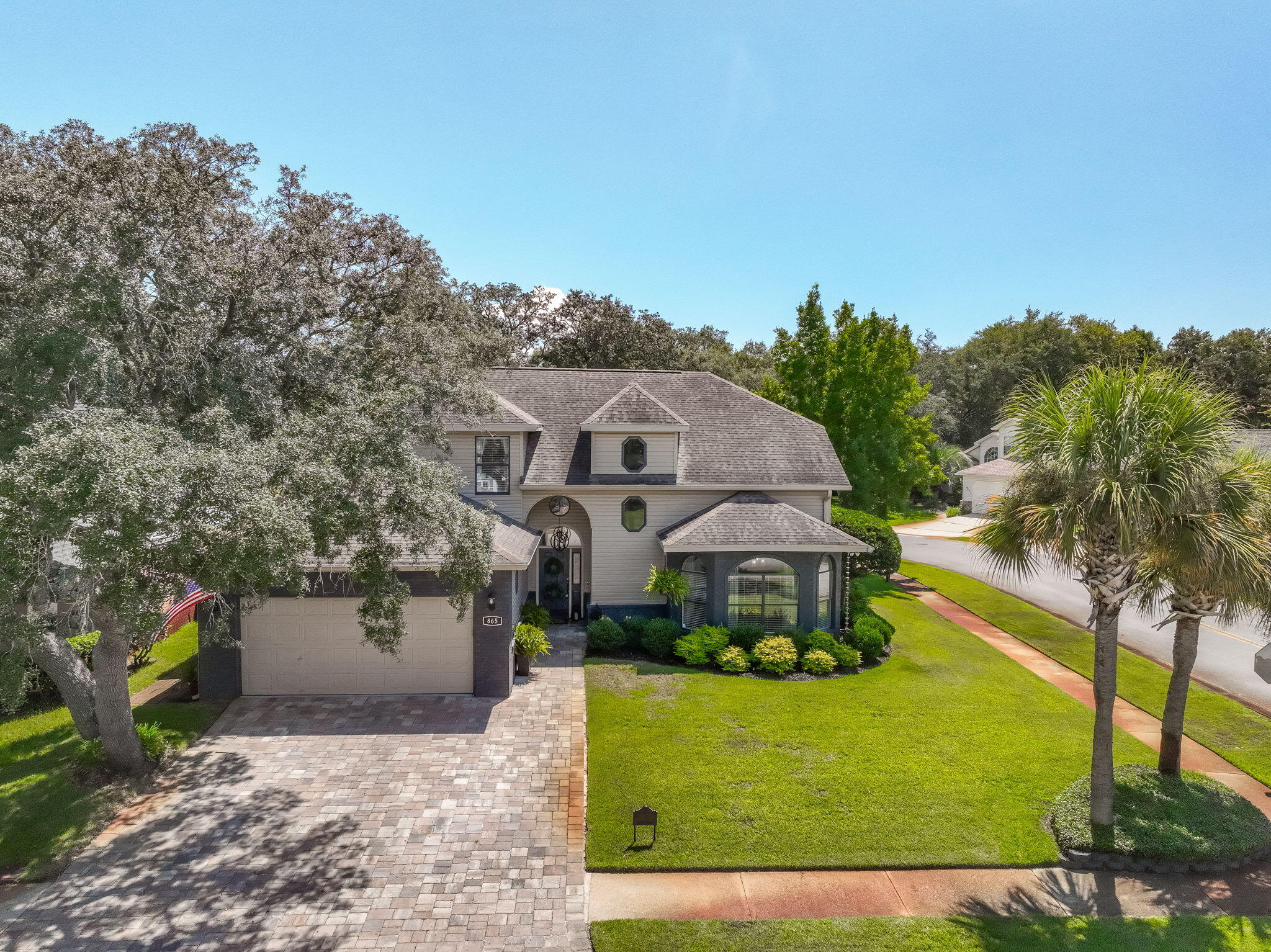 SHALIMAR COMMONS - Residential