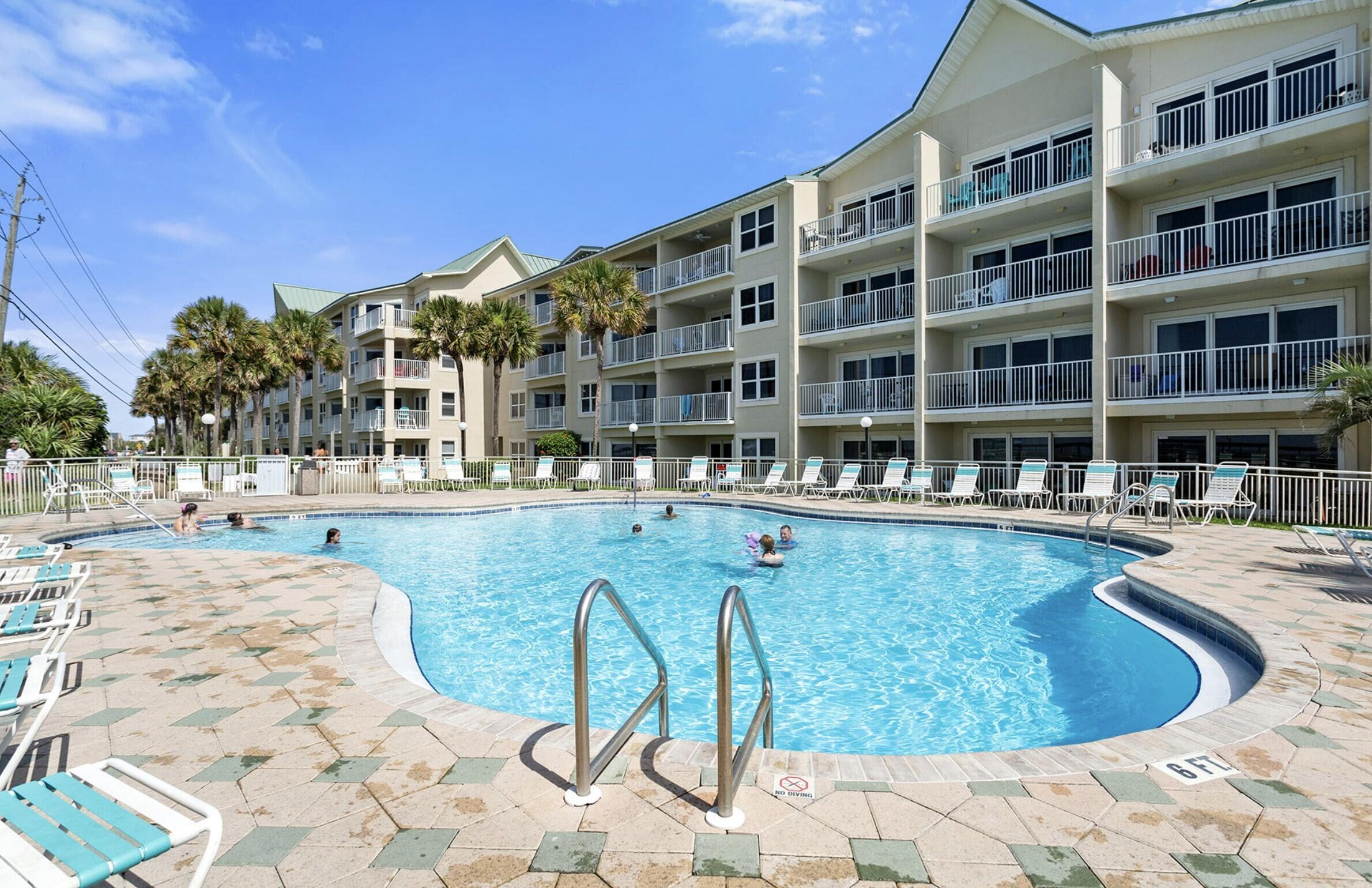 MARAVILLA CONDO 3 - Residential