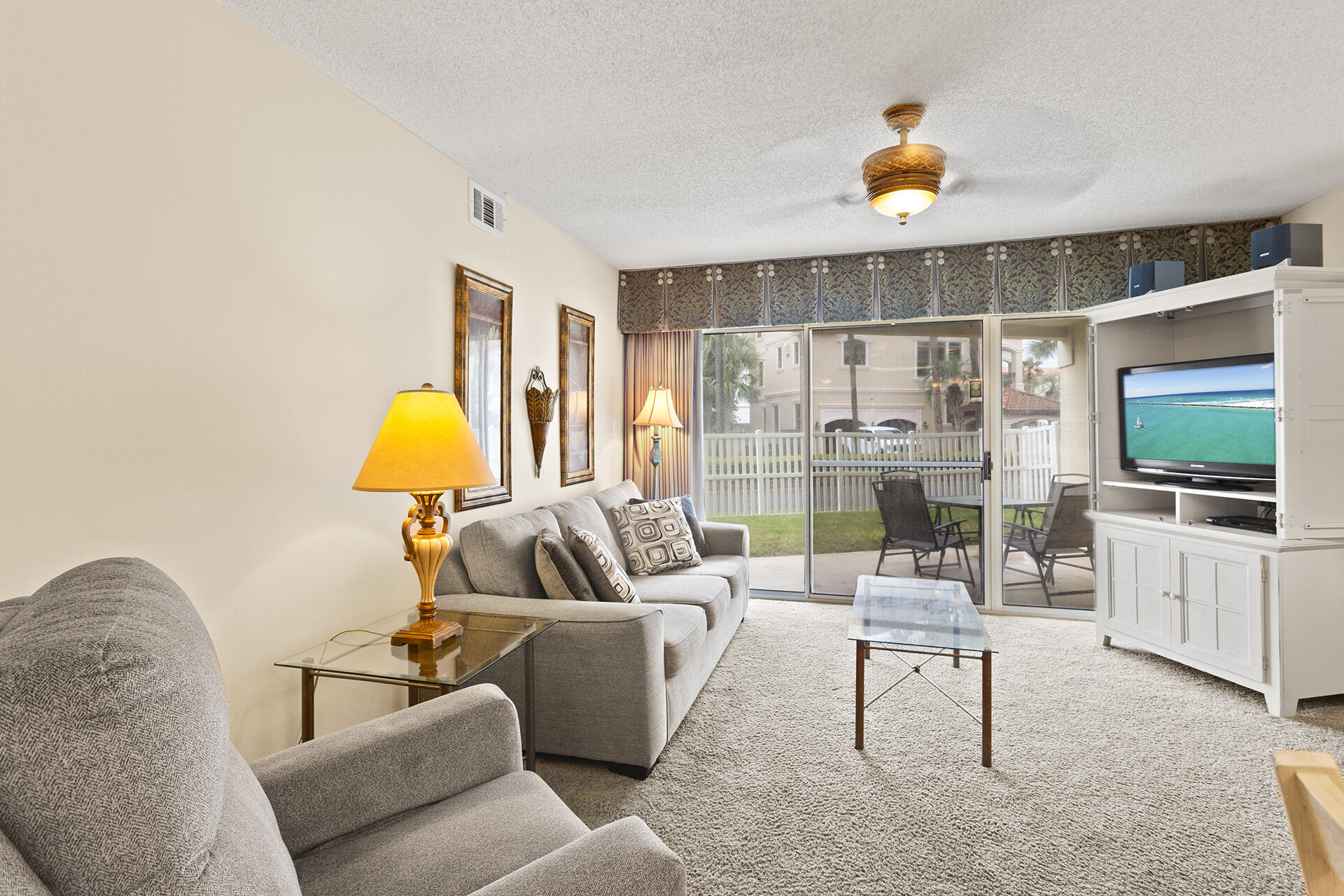 MARAVILLA CONDO 3 - Residential