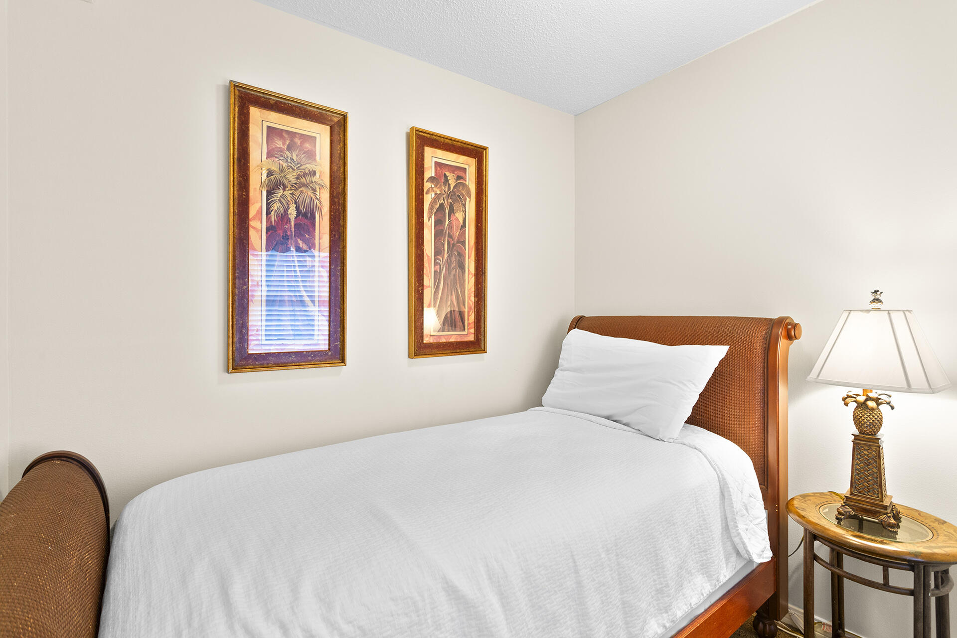 MARAVILLA CONDO 3 - Residential