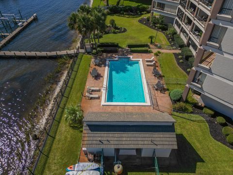 A home in Fort Walton Beach