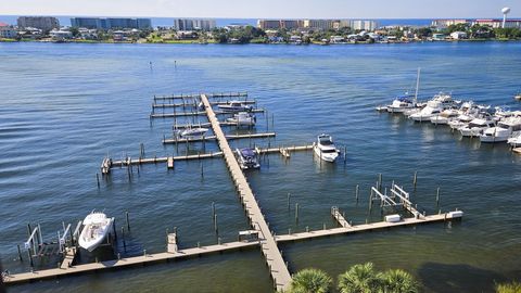 A home in Fort Walton Beach