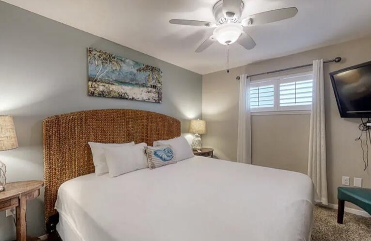 CRYSTAL SANDS CONDO - Residential