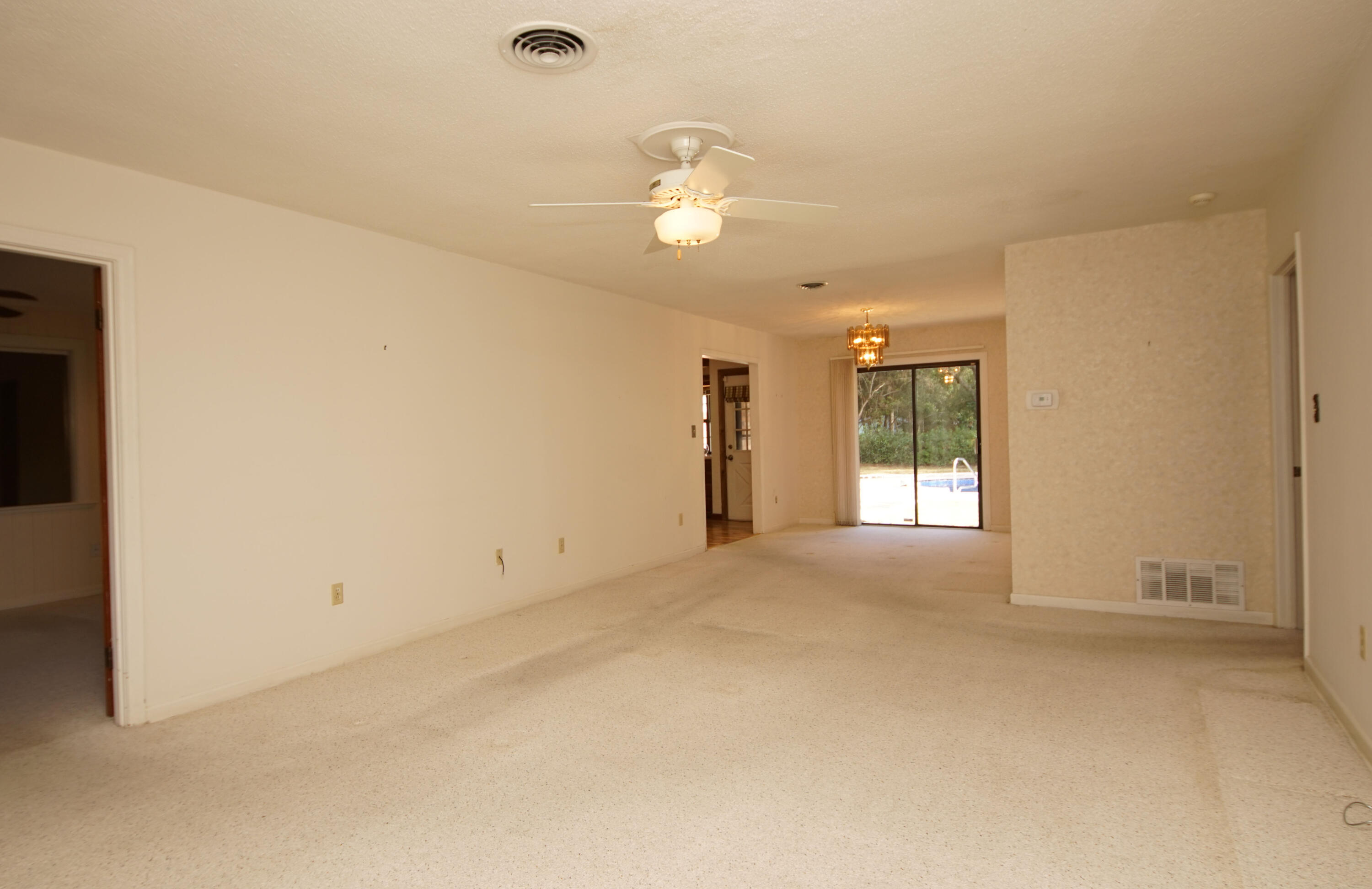 BAYOU POQUITOWOODLAND SHORES LOT 3 & N25 FT LOT 4 BLK G LESS the east 146.7 FT SOLD - Residential