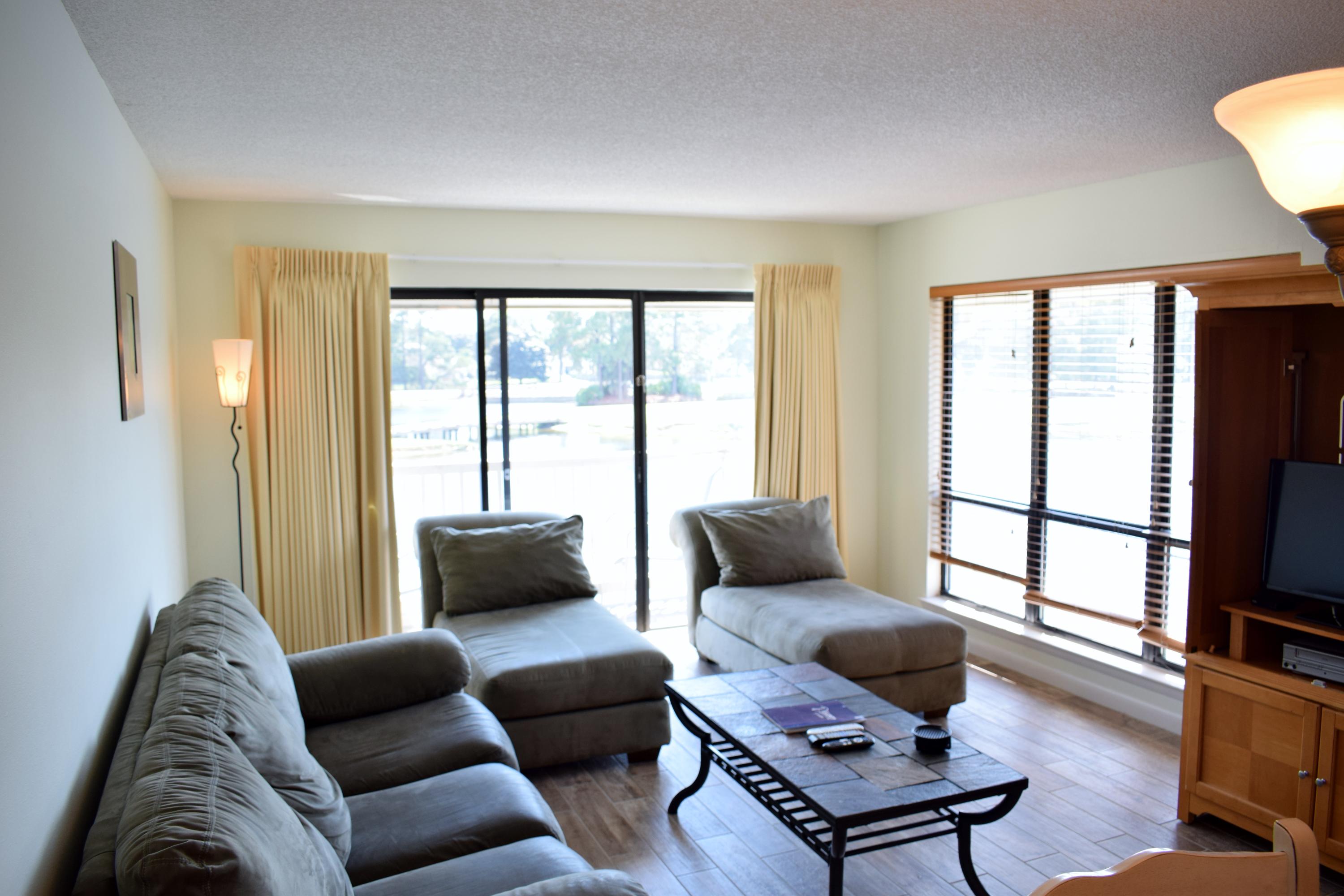 HARBOUR POINT CONDO - Residential Lease