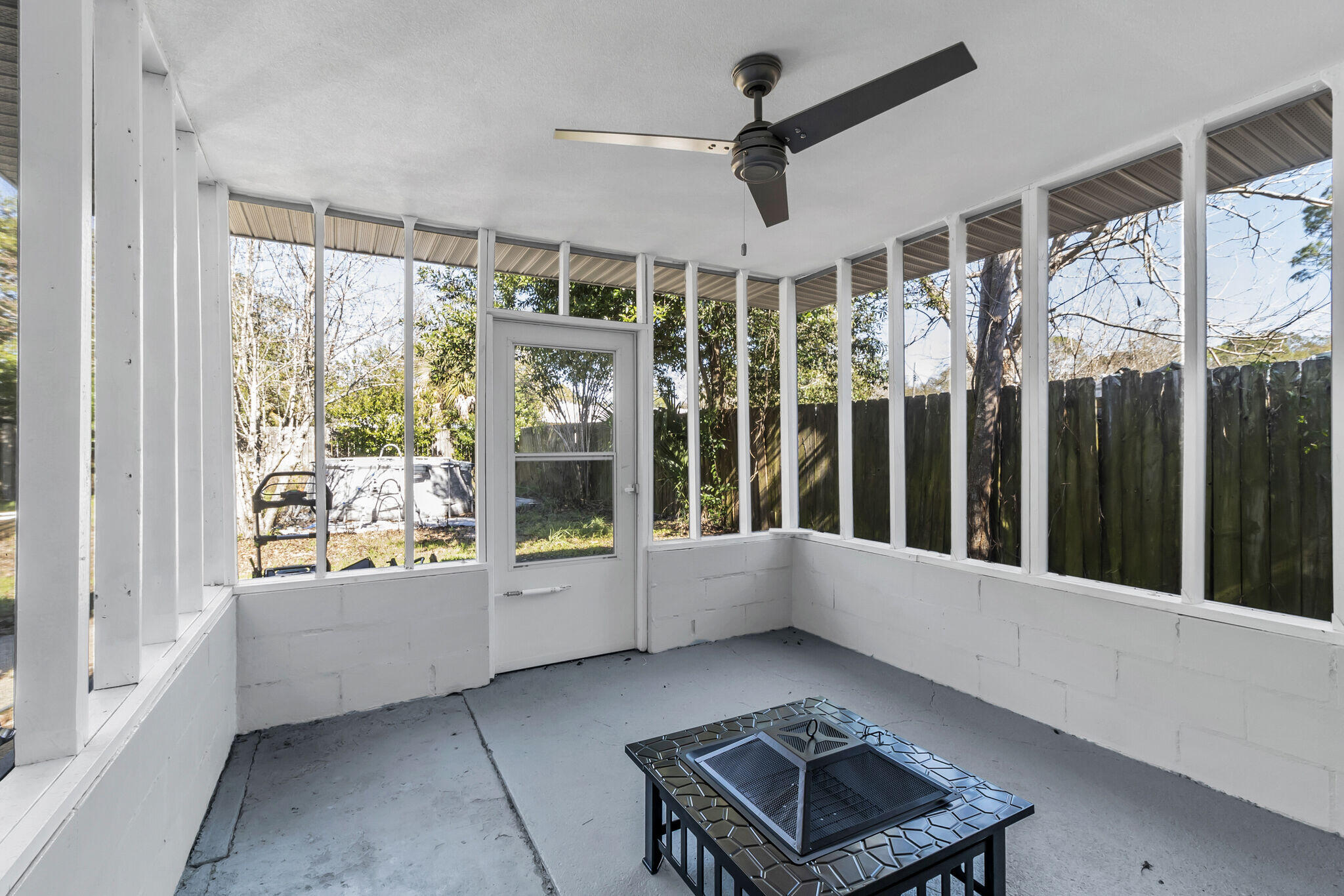 ELLIOTTS POINT 7TH ADDN - Residential