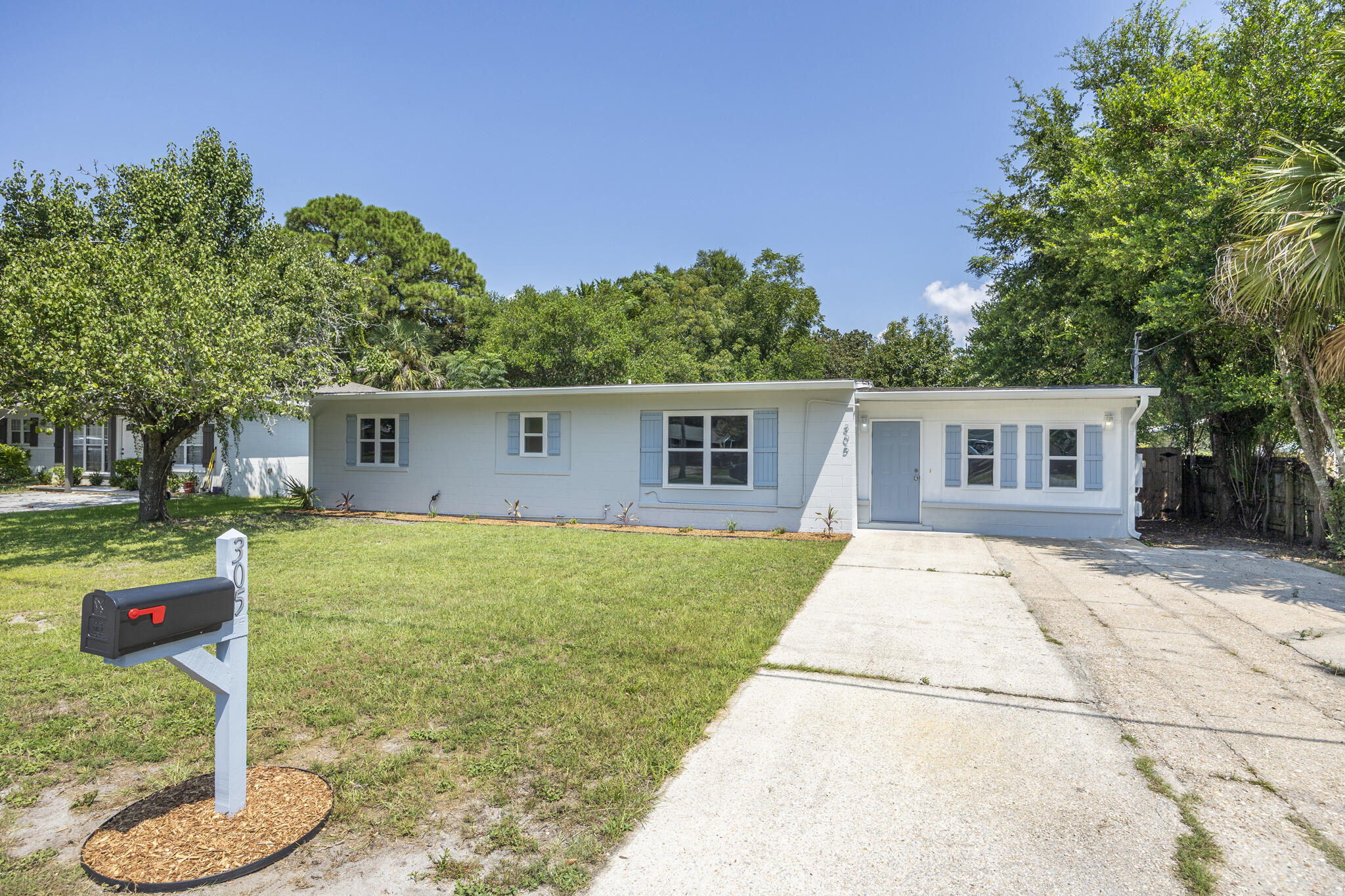 ELLIOTTS POINT 7TH ADDN - Residential