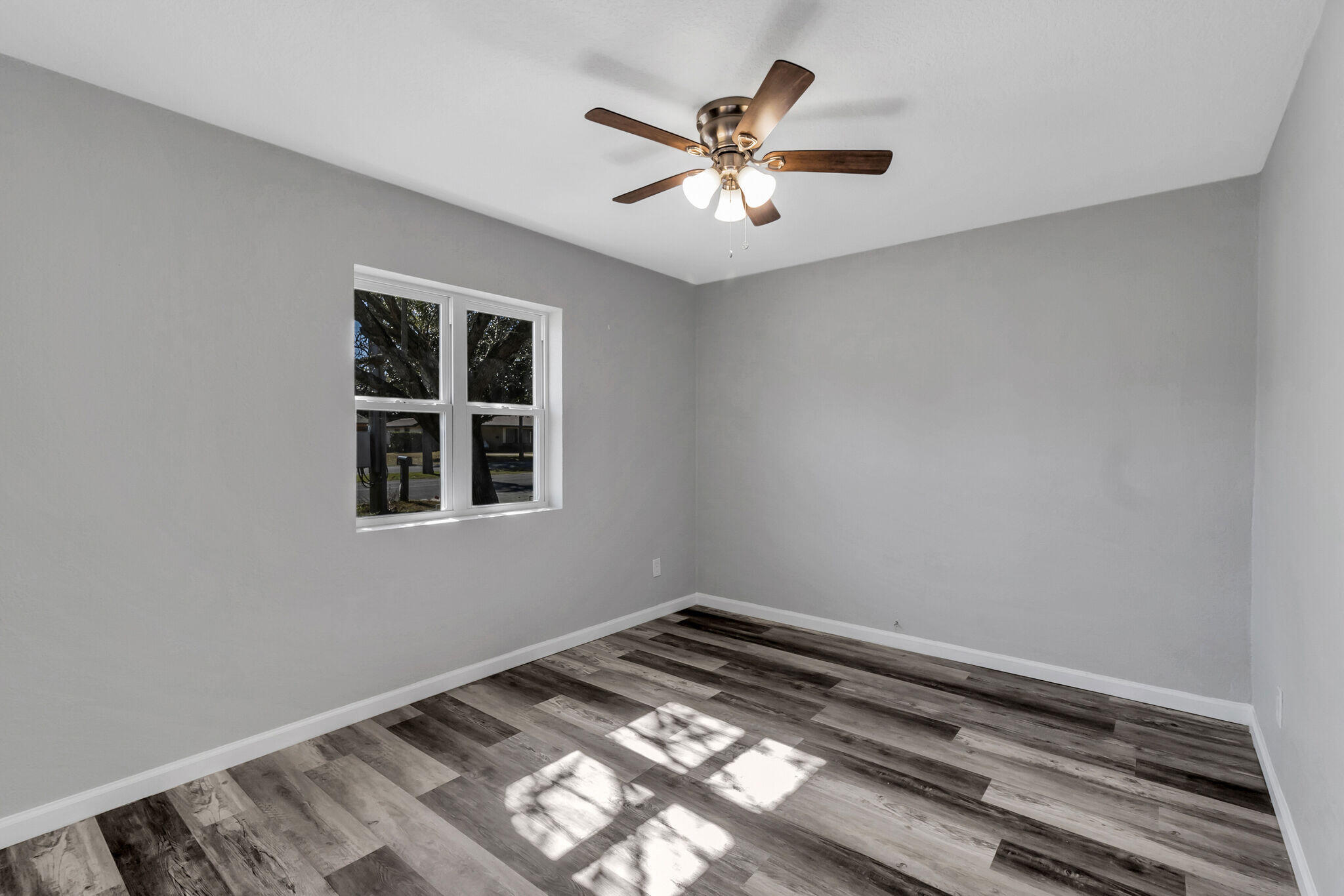 ELLIOTTS POINT 7TH ADDN - Residential