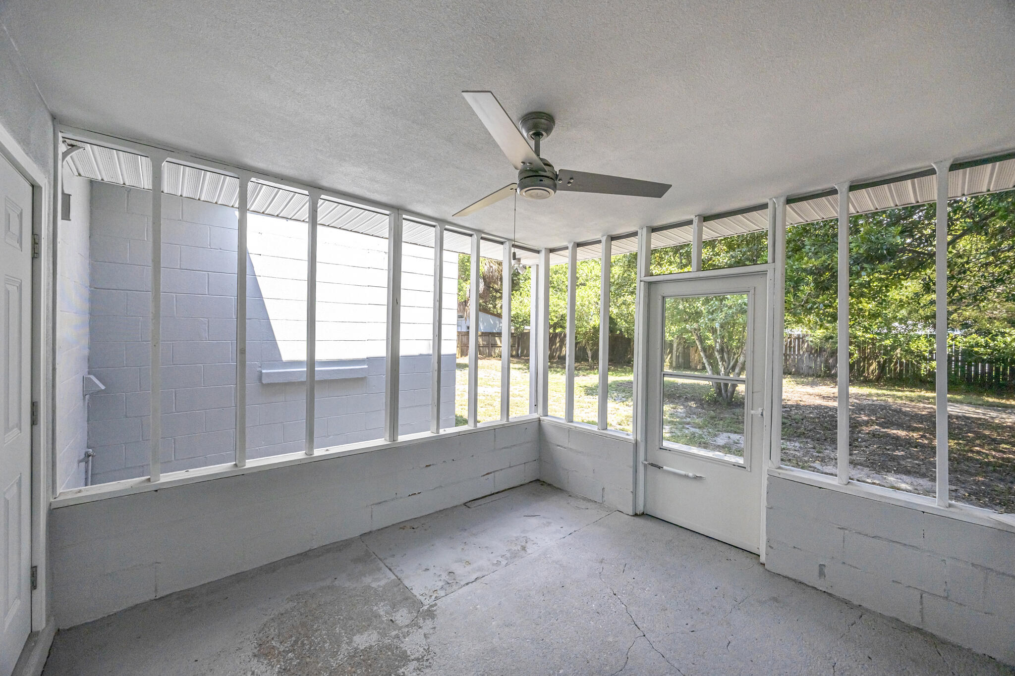 ELLIOTTS POINT 7TH ADDN - Residential