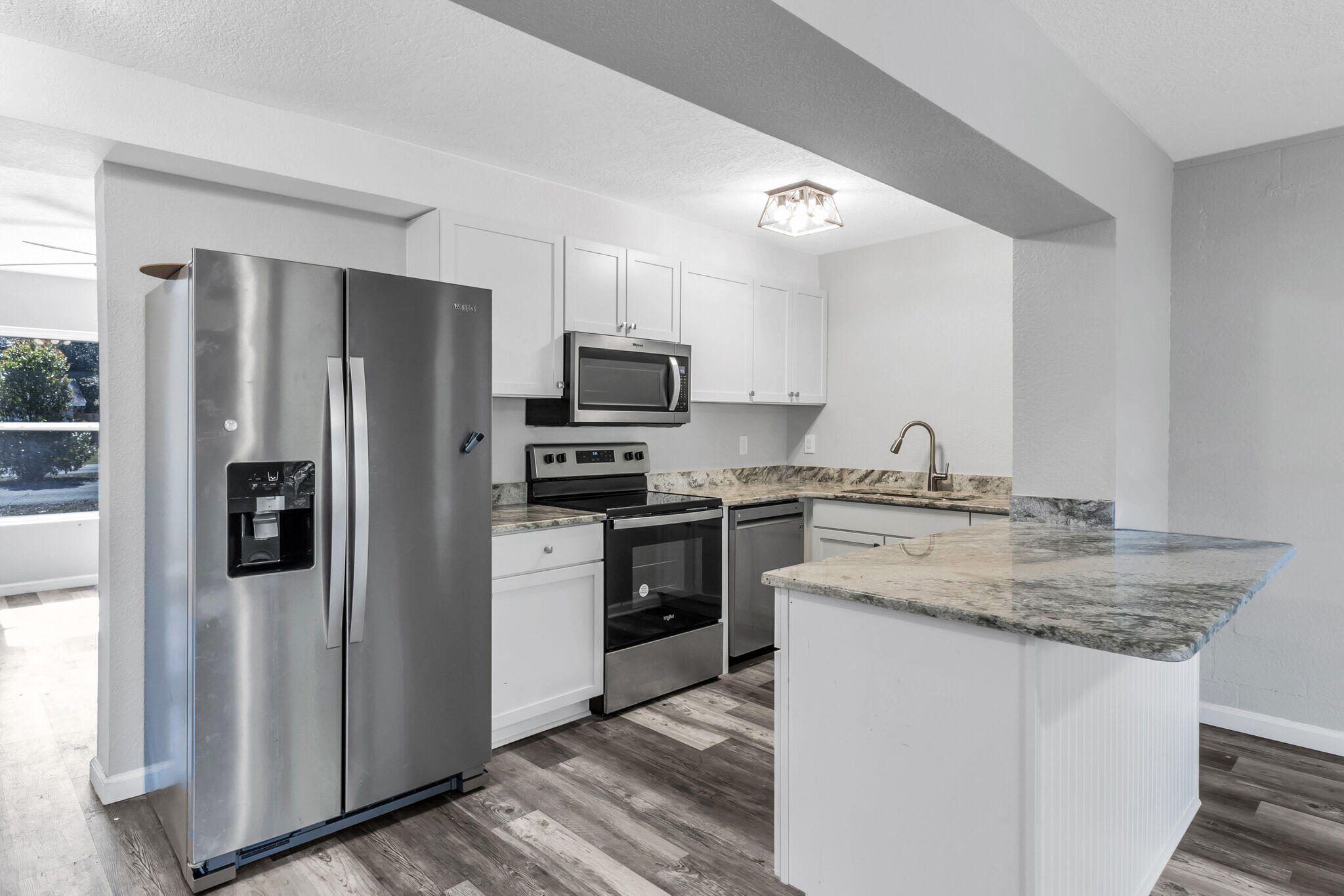 ELLIOTTS POINT 7TH ADDN - Residential