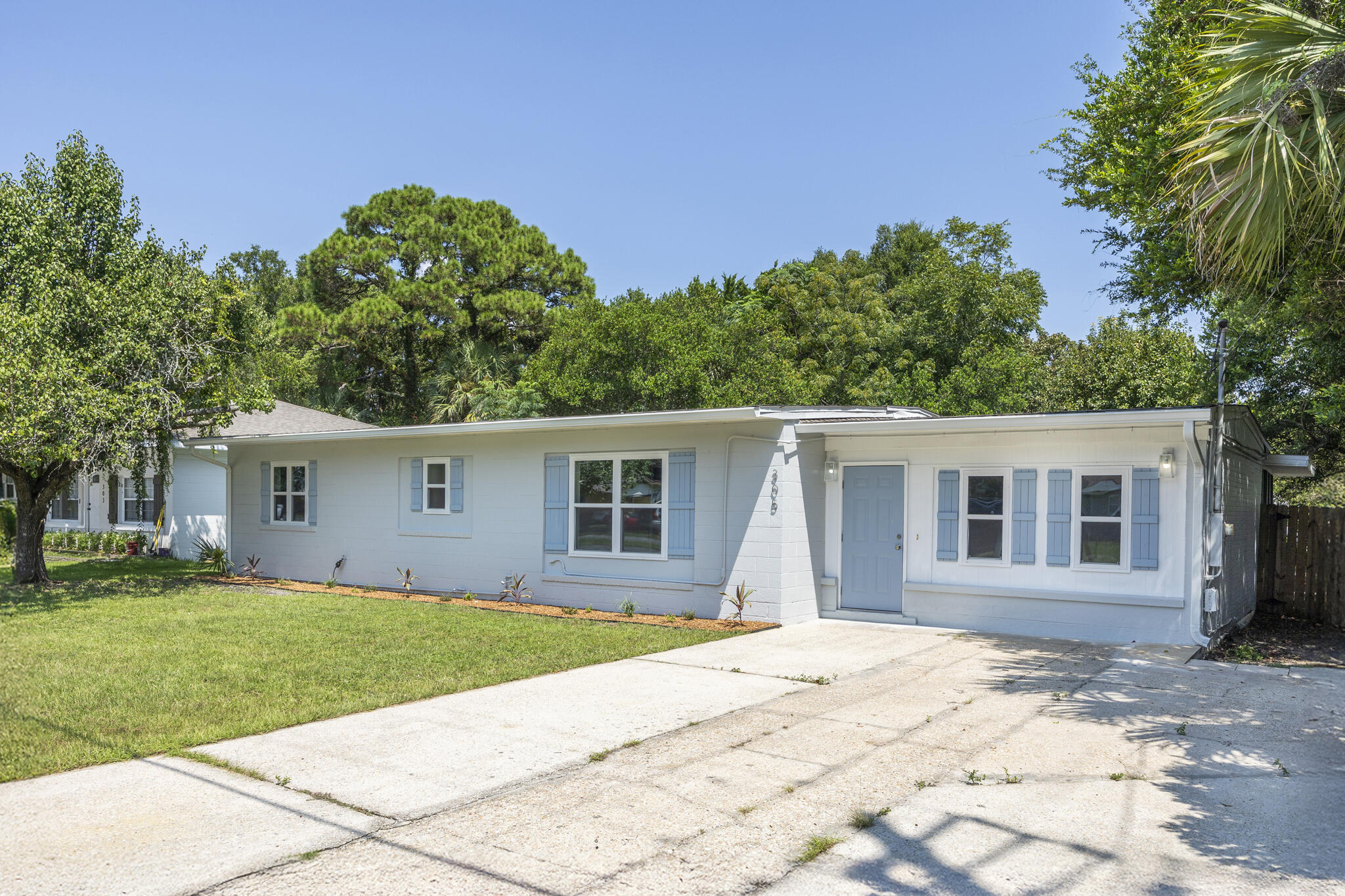 ELLIOTTS POINT 7TH ADDN - Residential
