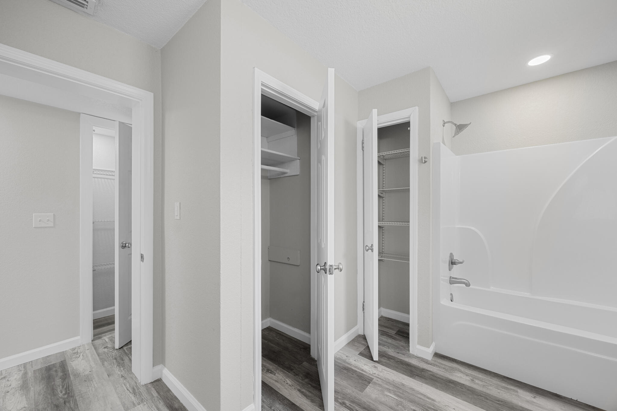 ELLIOTTS POINT 7TH ADDN - Residential