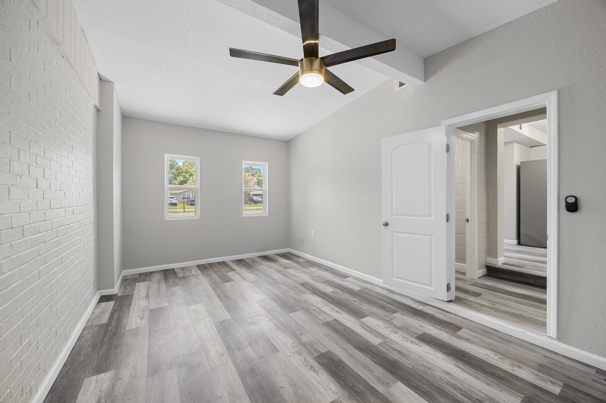 ELLIOTTS POINT 7TH ADDN - Residential