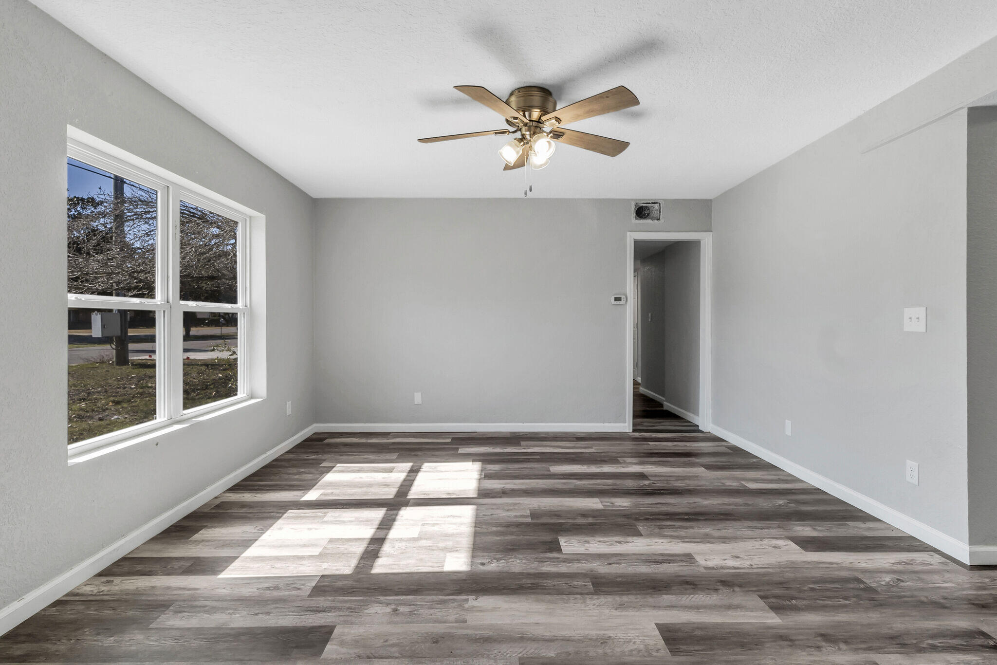 ELLIOTTS POINT 7TH ADDN - Residential