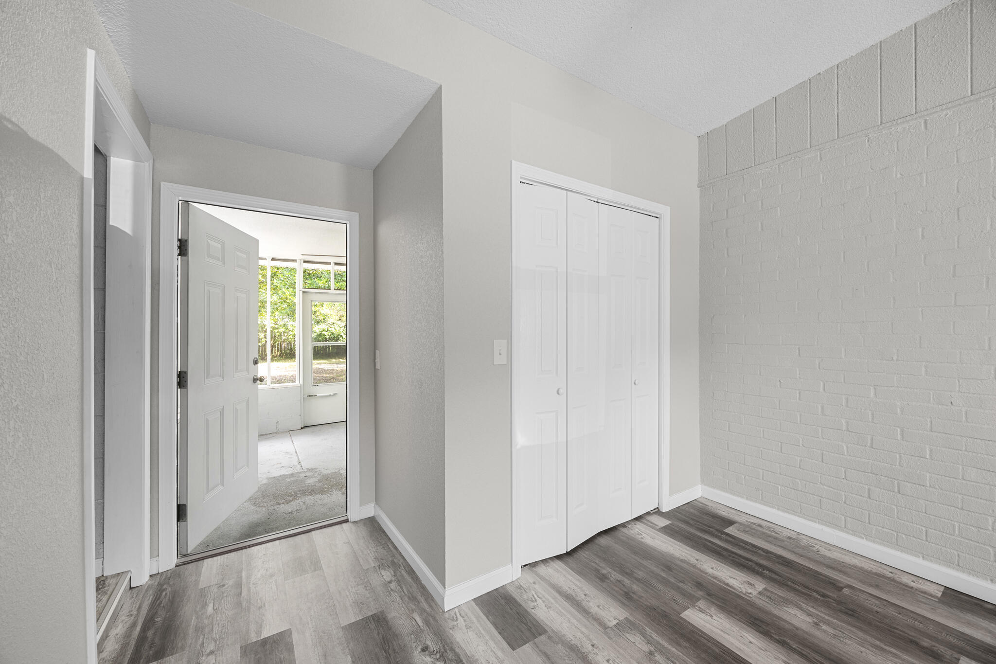 ELLIOTTS POINT 7TH ADDN - Residential