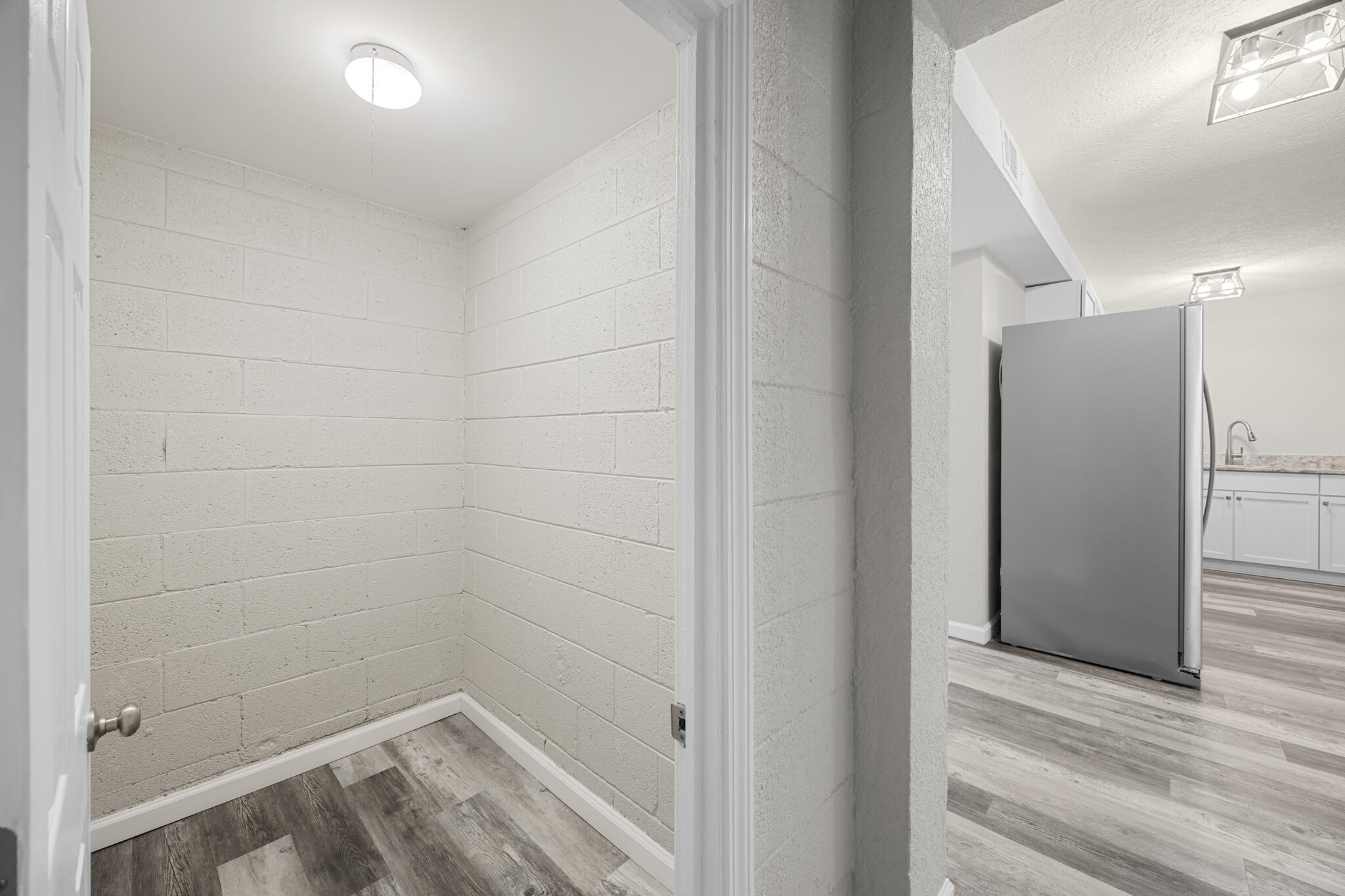 ELLIOTTS POINT 7TH ADDN - Residential