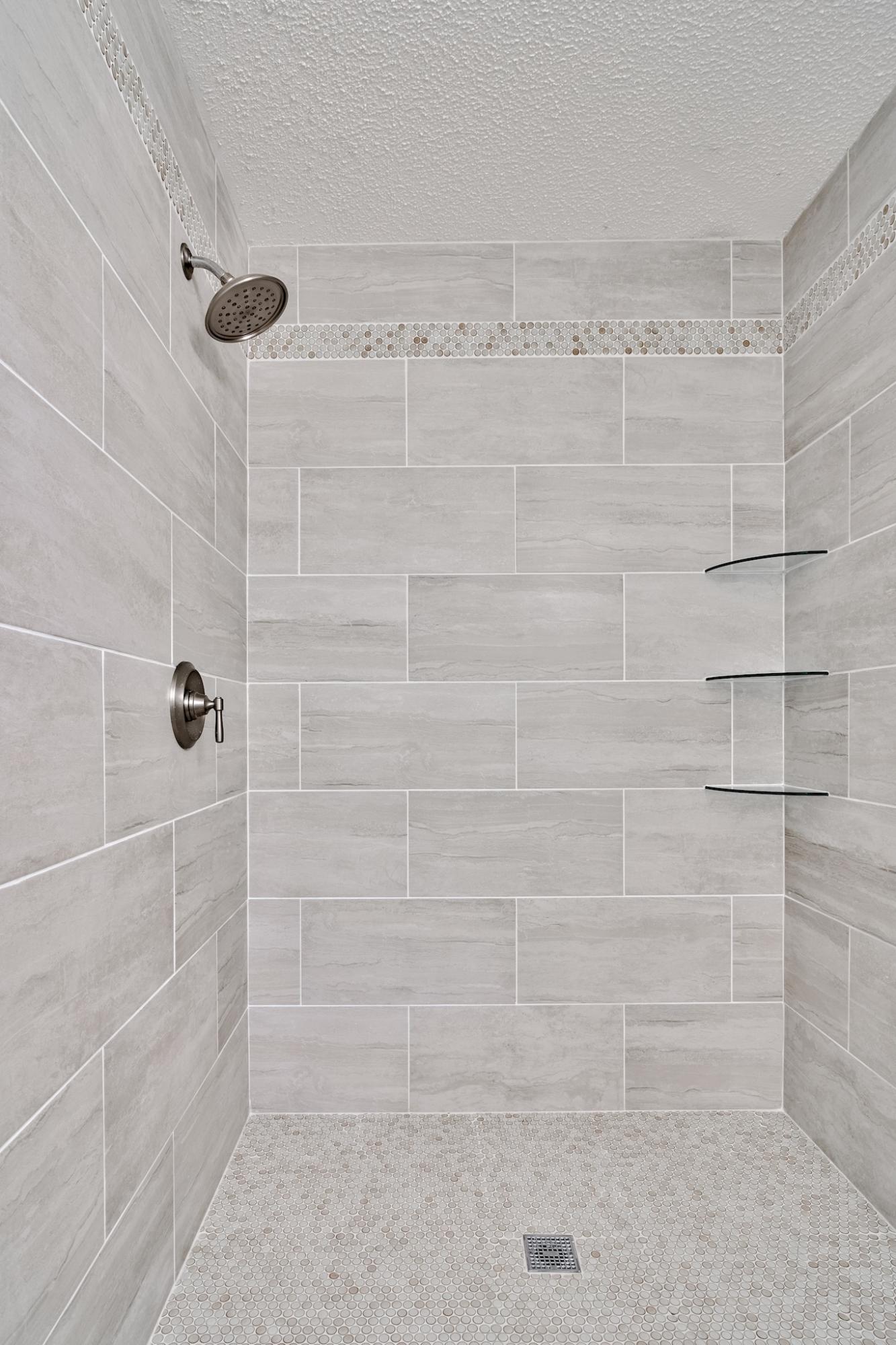 TWIN LAKES ESTATES - Residential