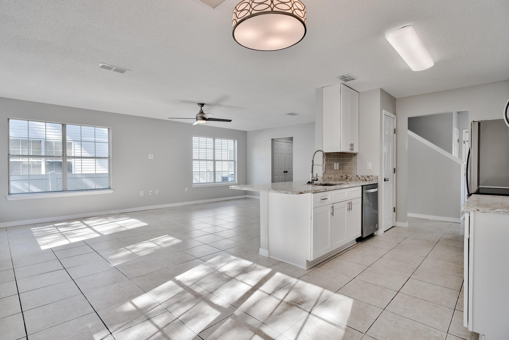 TWIN LAKES ESTATES - Residential