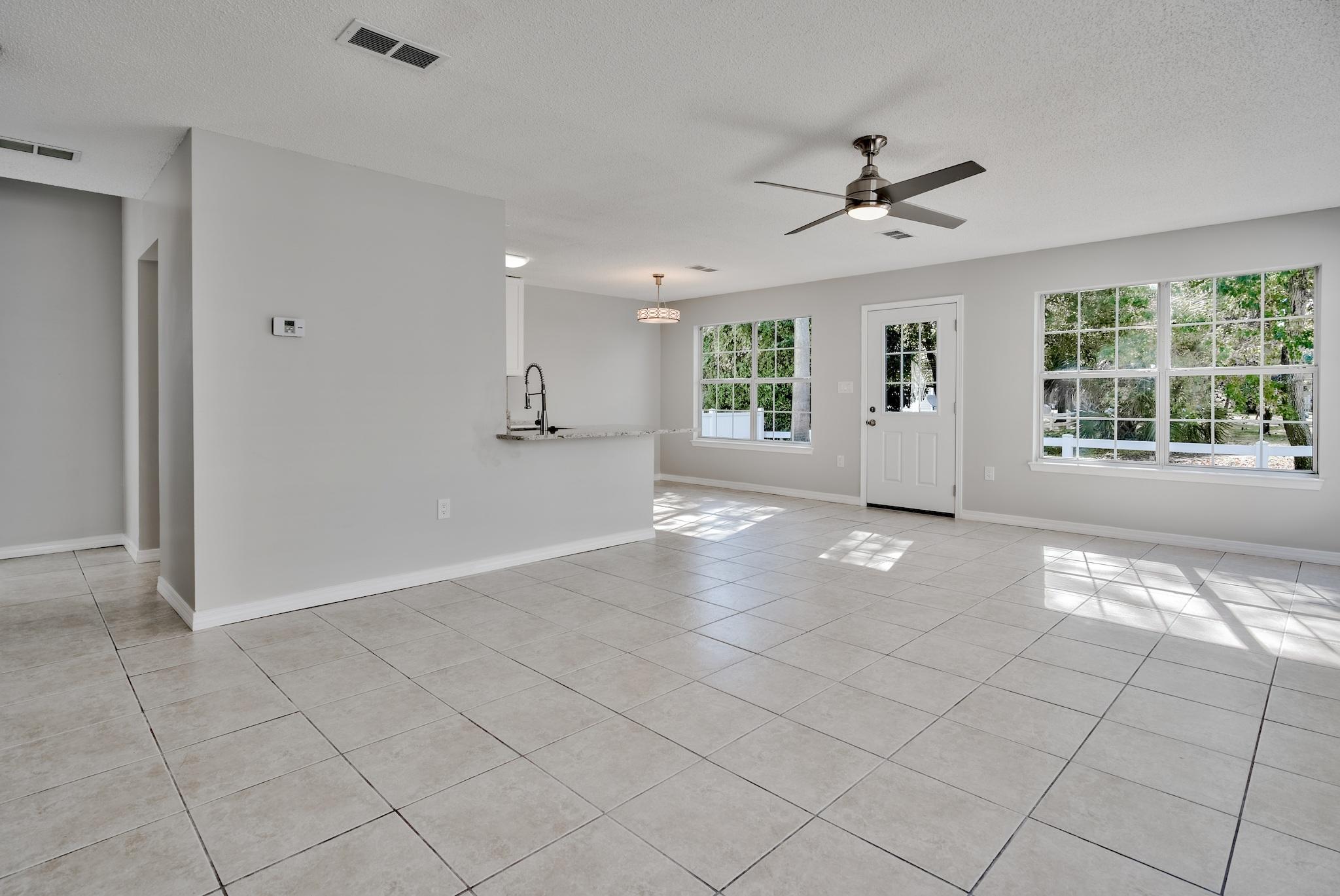 TWIN LAKES ESTATES - Residential