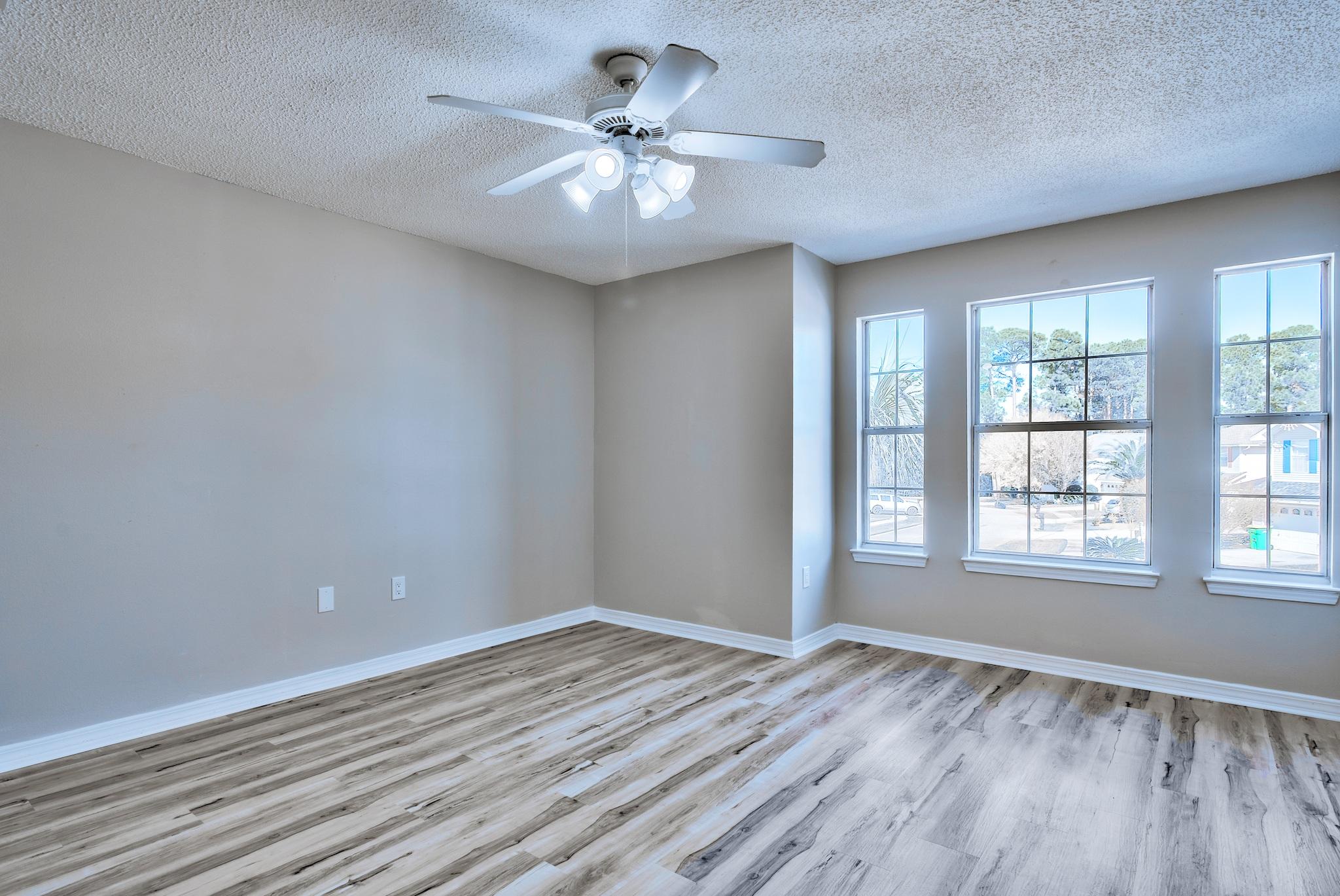 TWIN LAKES ESTATES - Residential