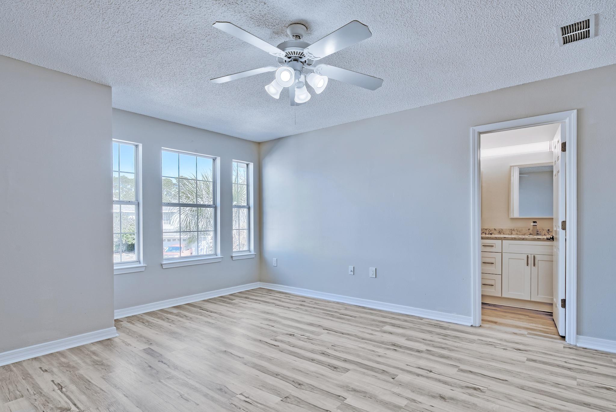 TWIN LAKES ESTATES - Residential