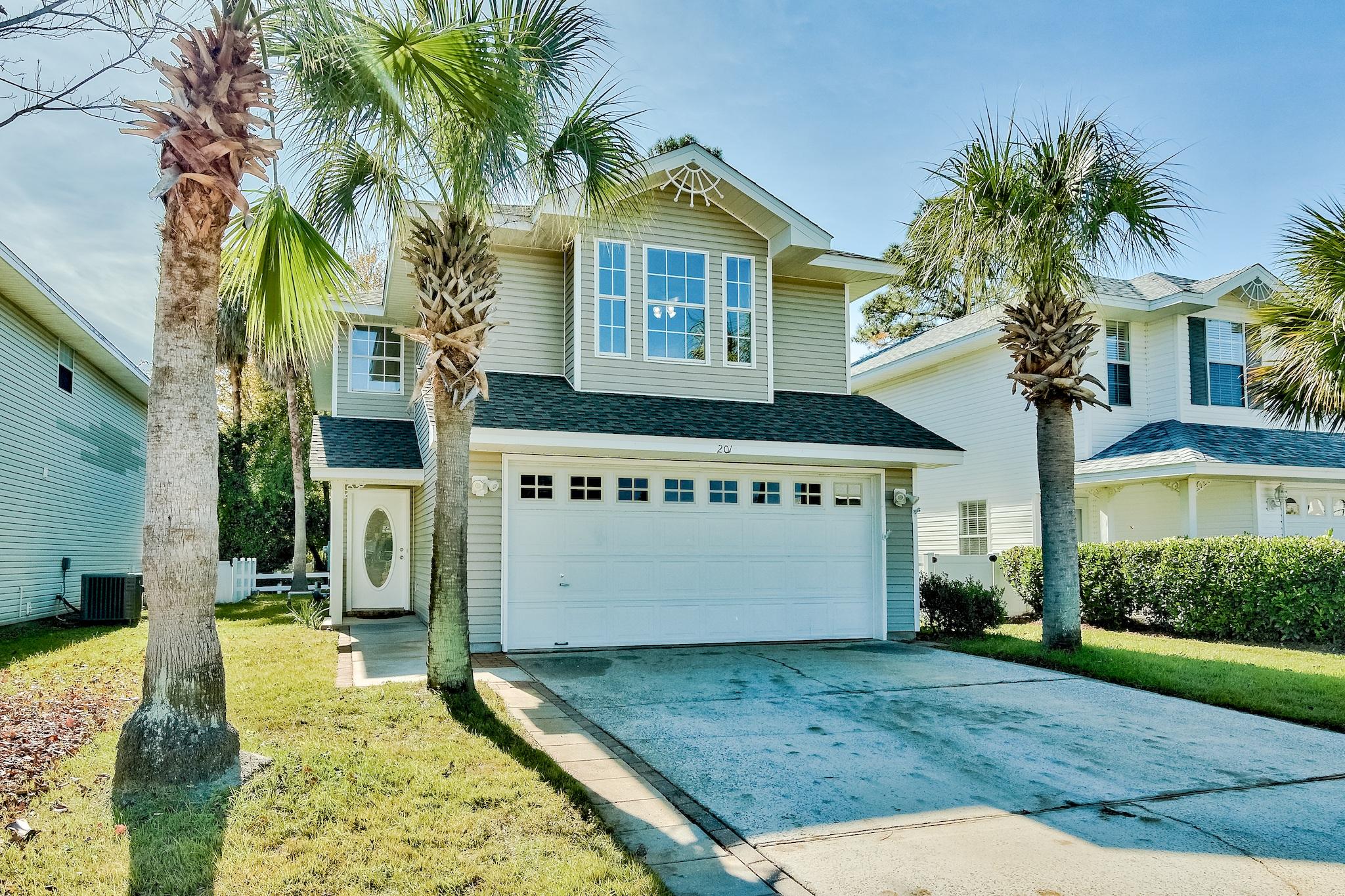 TWIN LAKES ESTATES - Residential