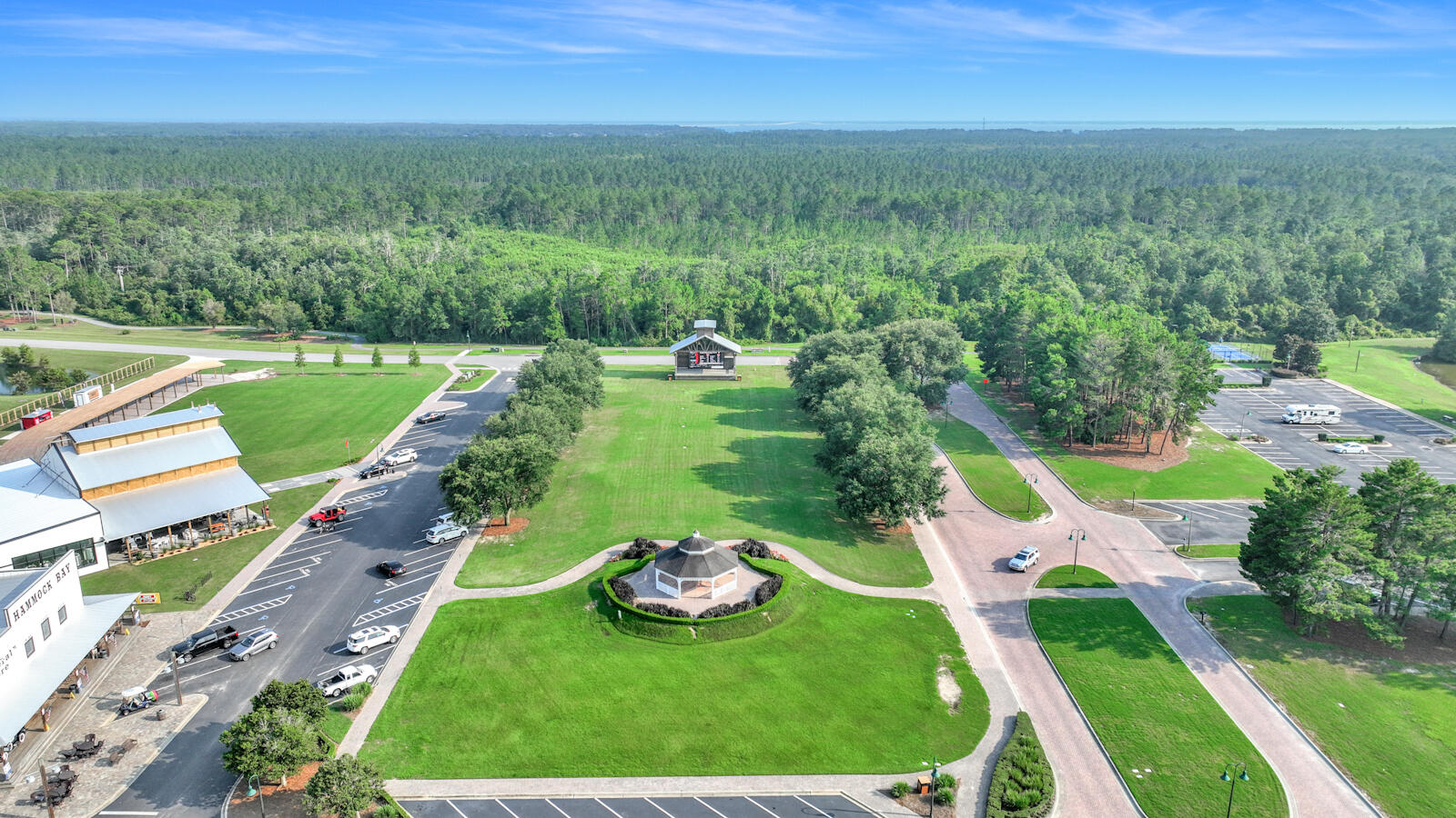 HAMMOCK BAY - Residential