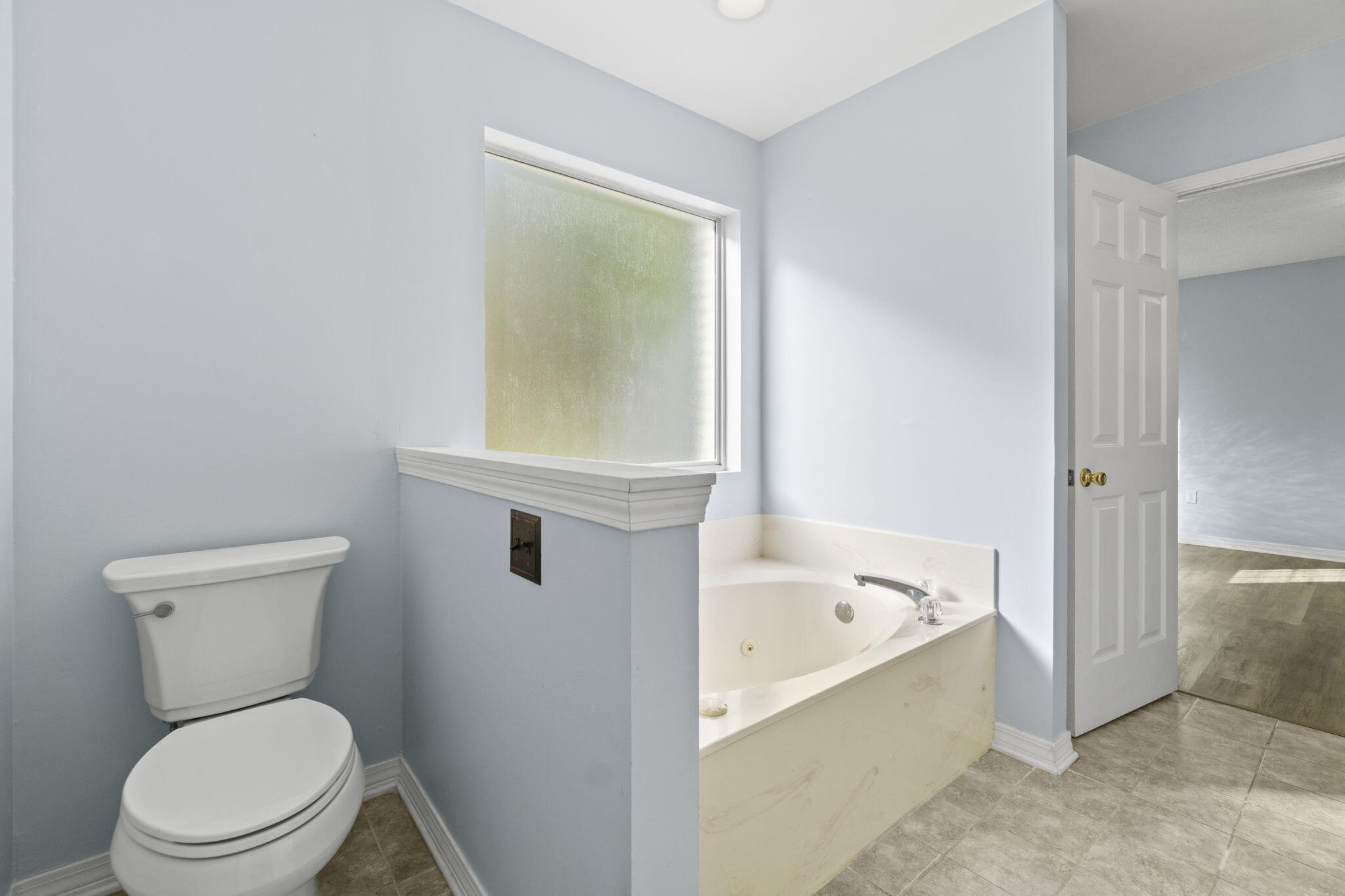 ROBLEDAL ESTATES - Residential