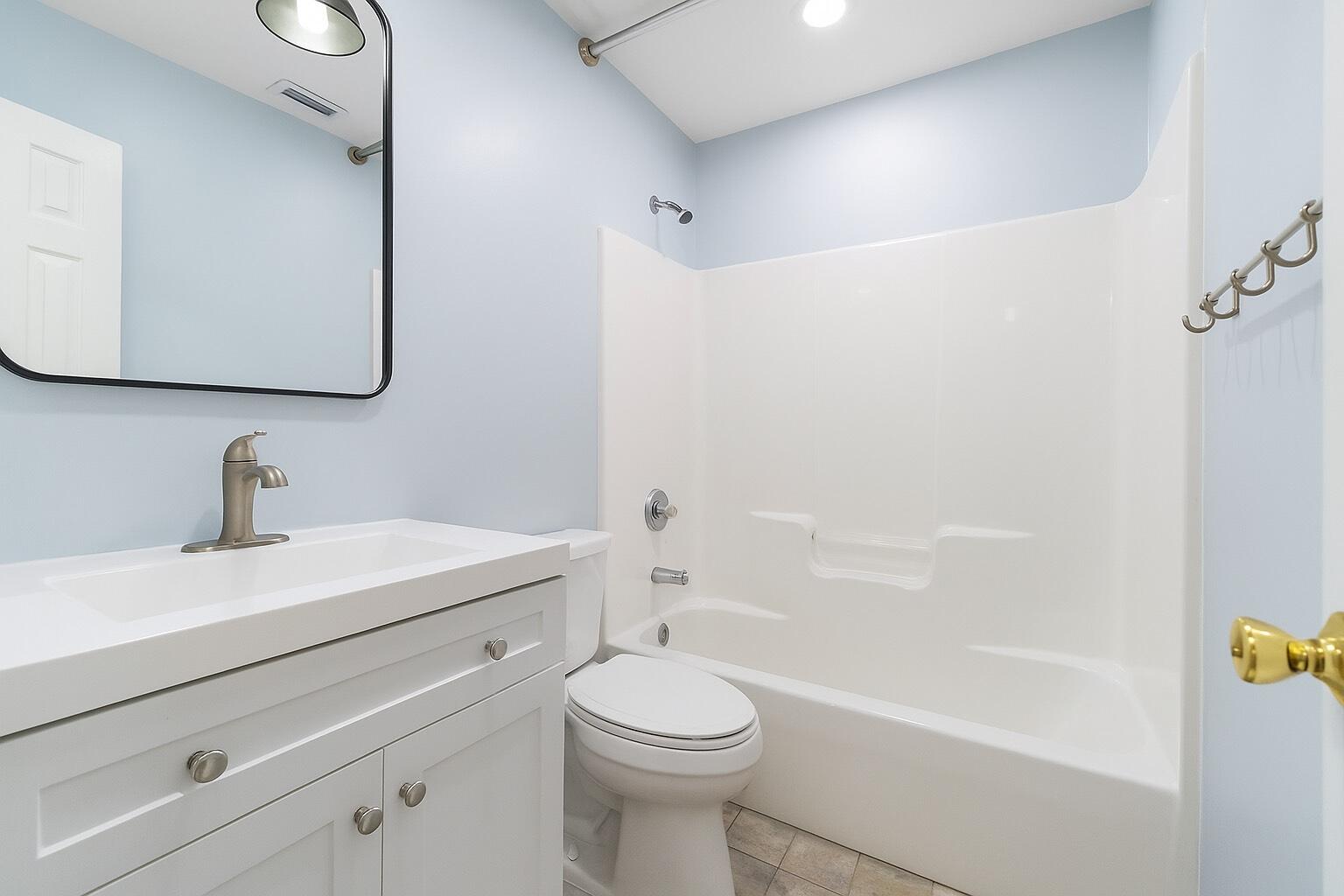 ROBLEDAL ESTATES - Residential