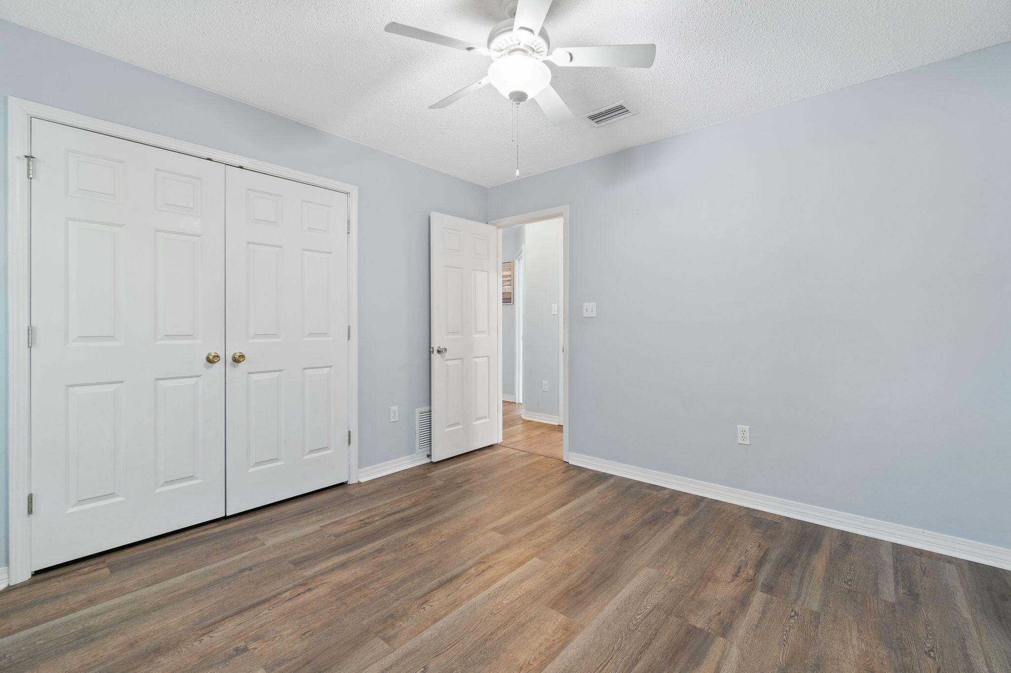 ROBLEDAL ESTATES - Residential