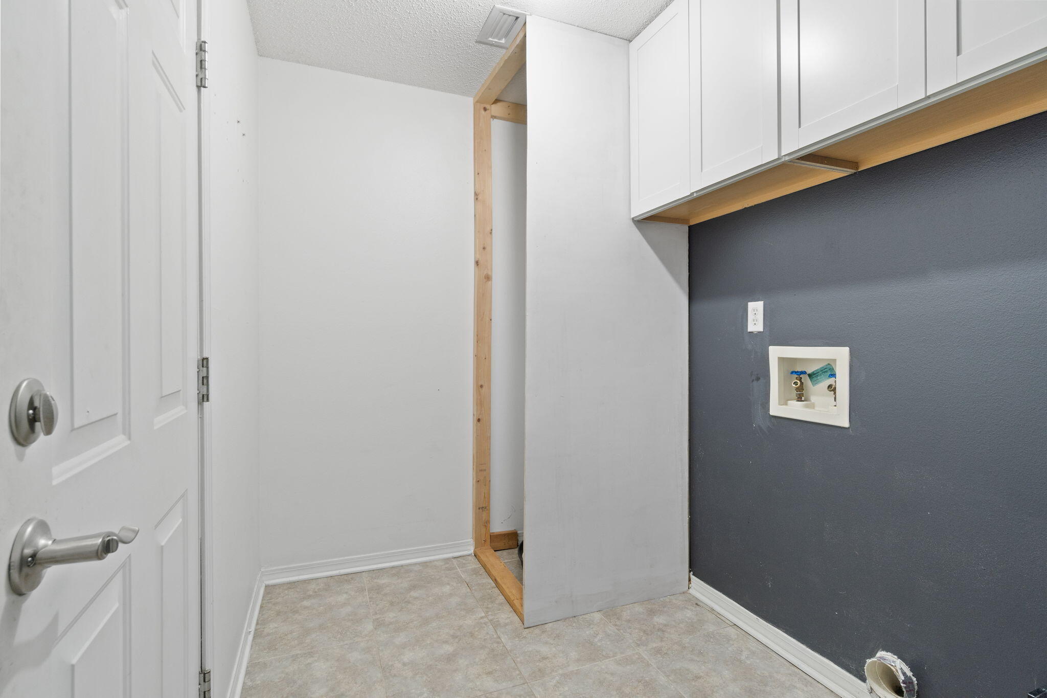 ROBLEDAL ESTATES - Residential