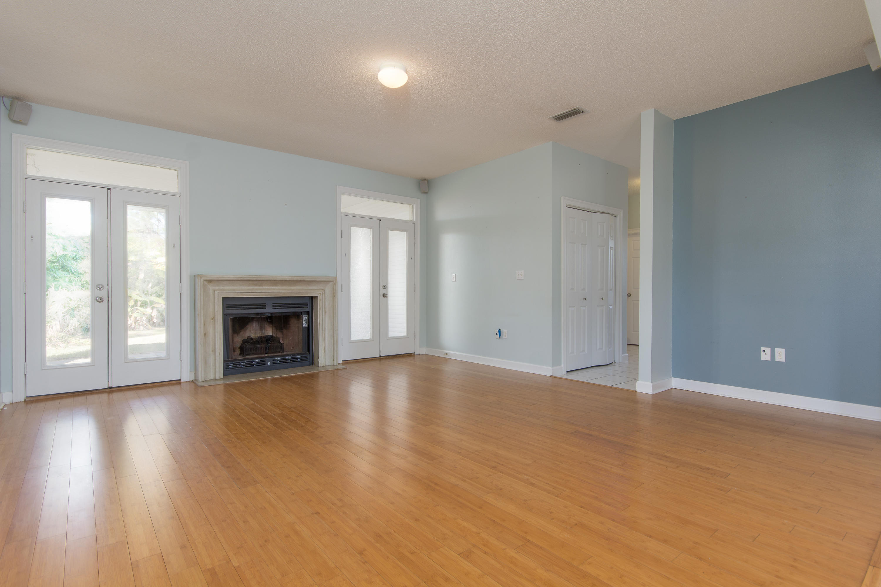 ESCADA - Residential