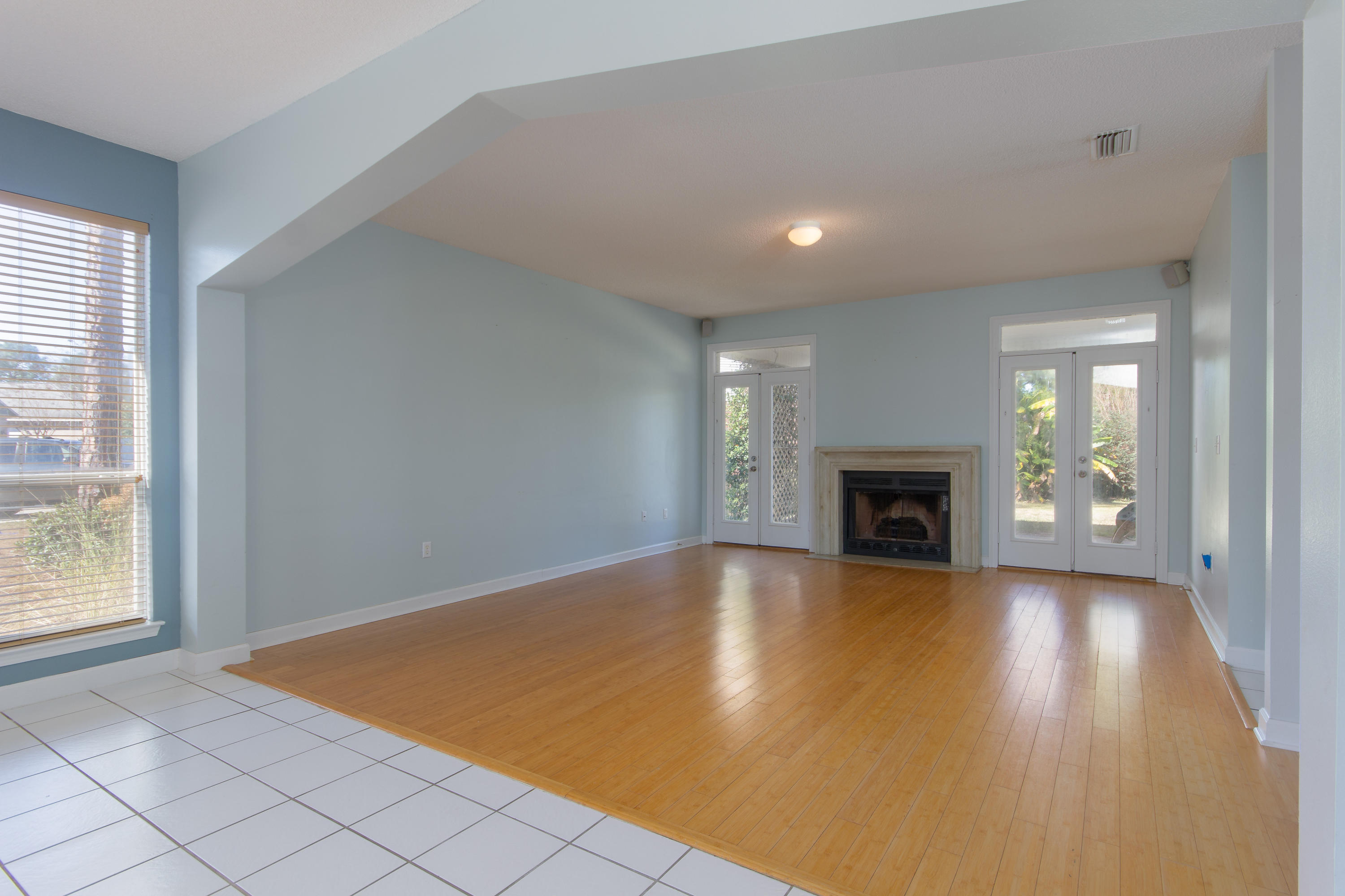 ESCADA - Residential