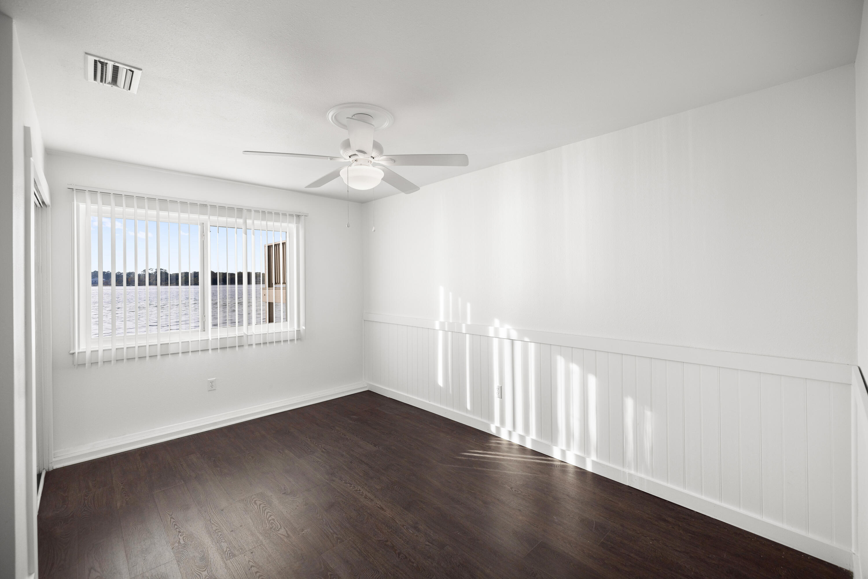 MARINA COVE VILLAGE PH 3 - Residential