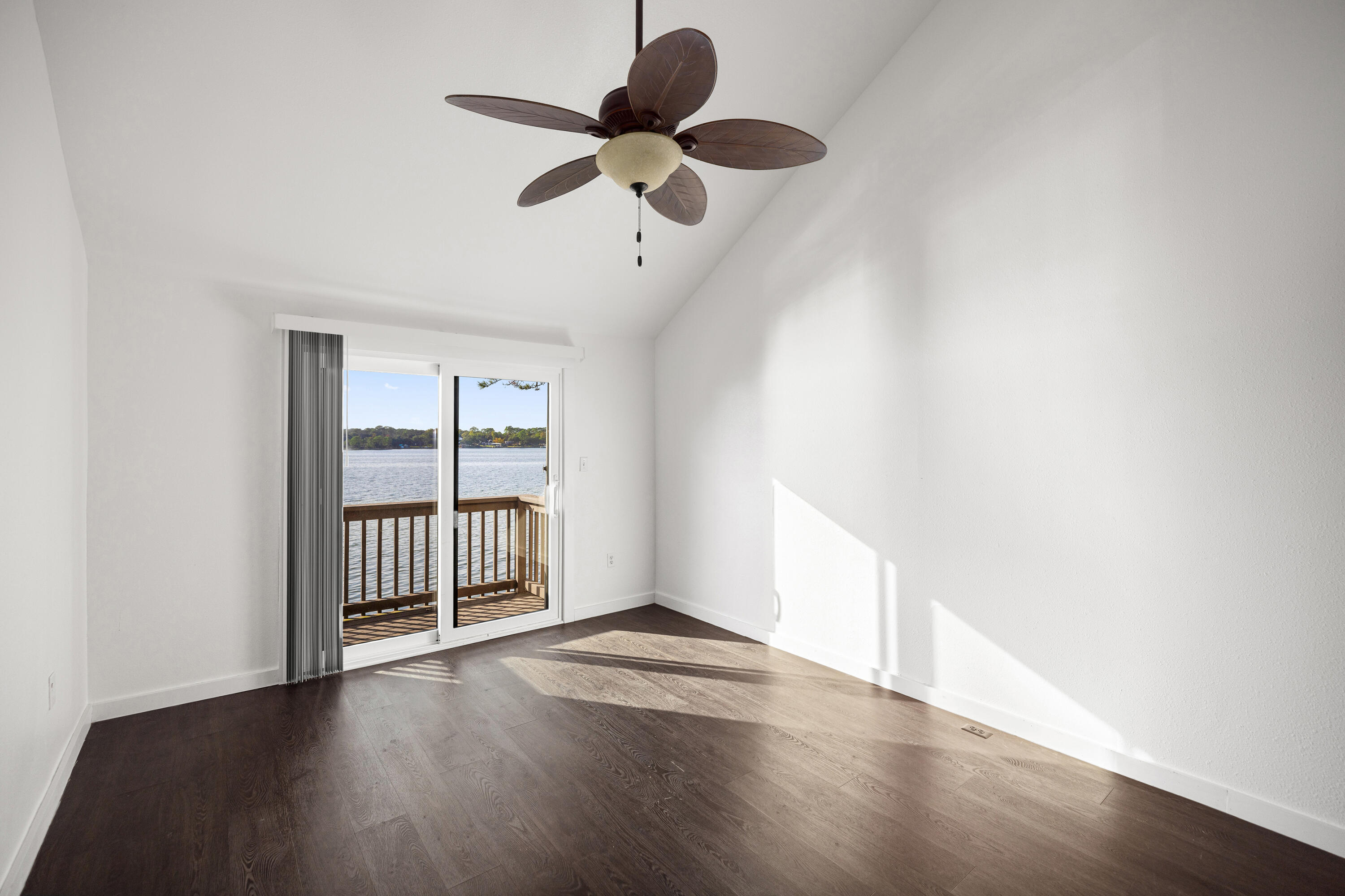 MARINA COVE VILLAGE PH 3 - Residential