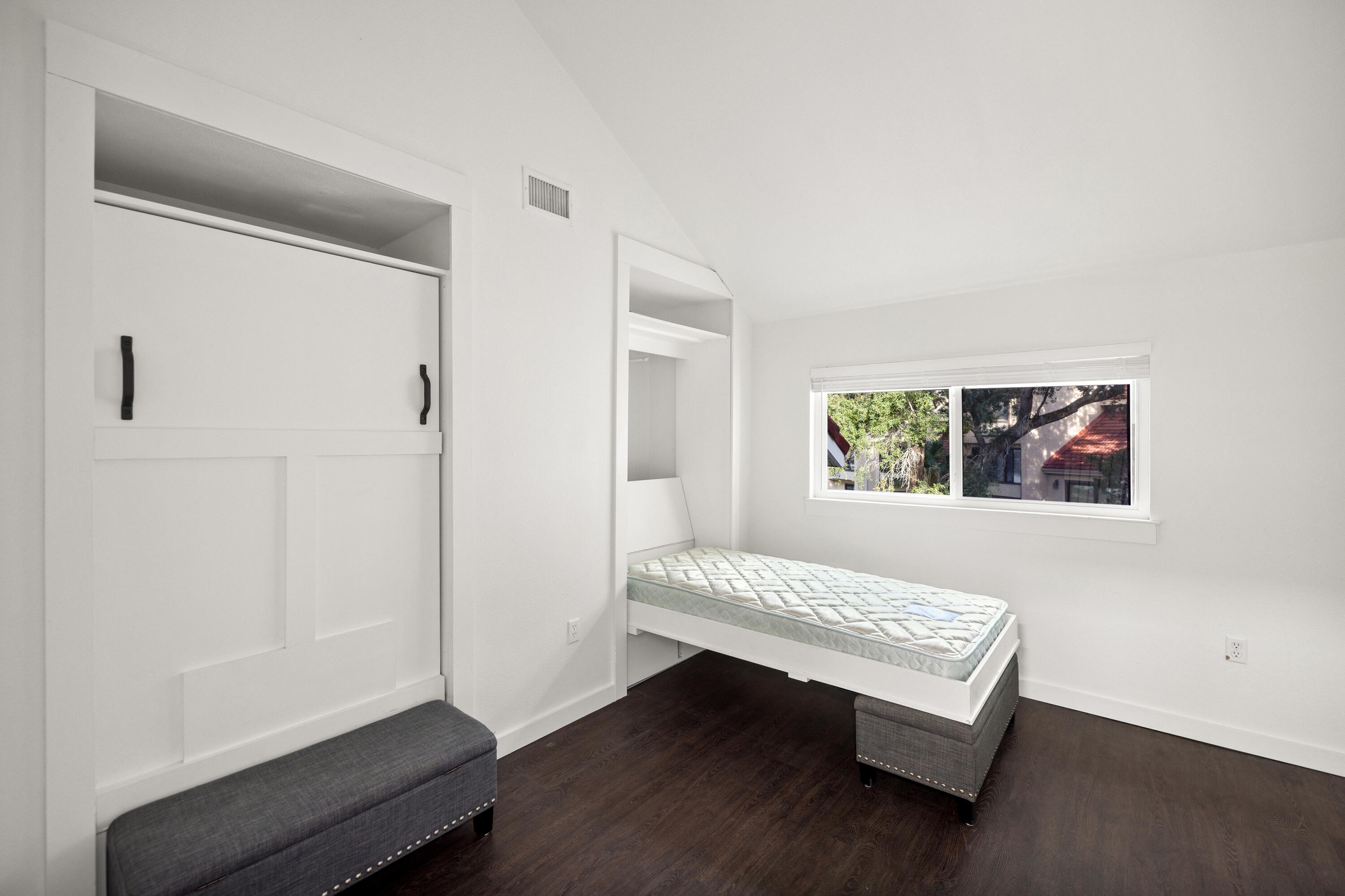 MARINA COVE VILLAGE PH 3 - Residential