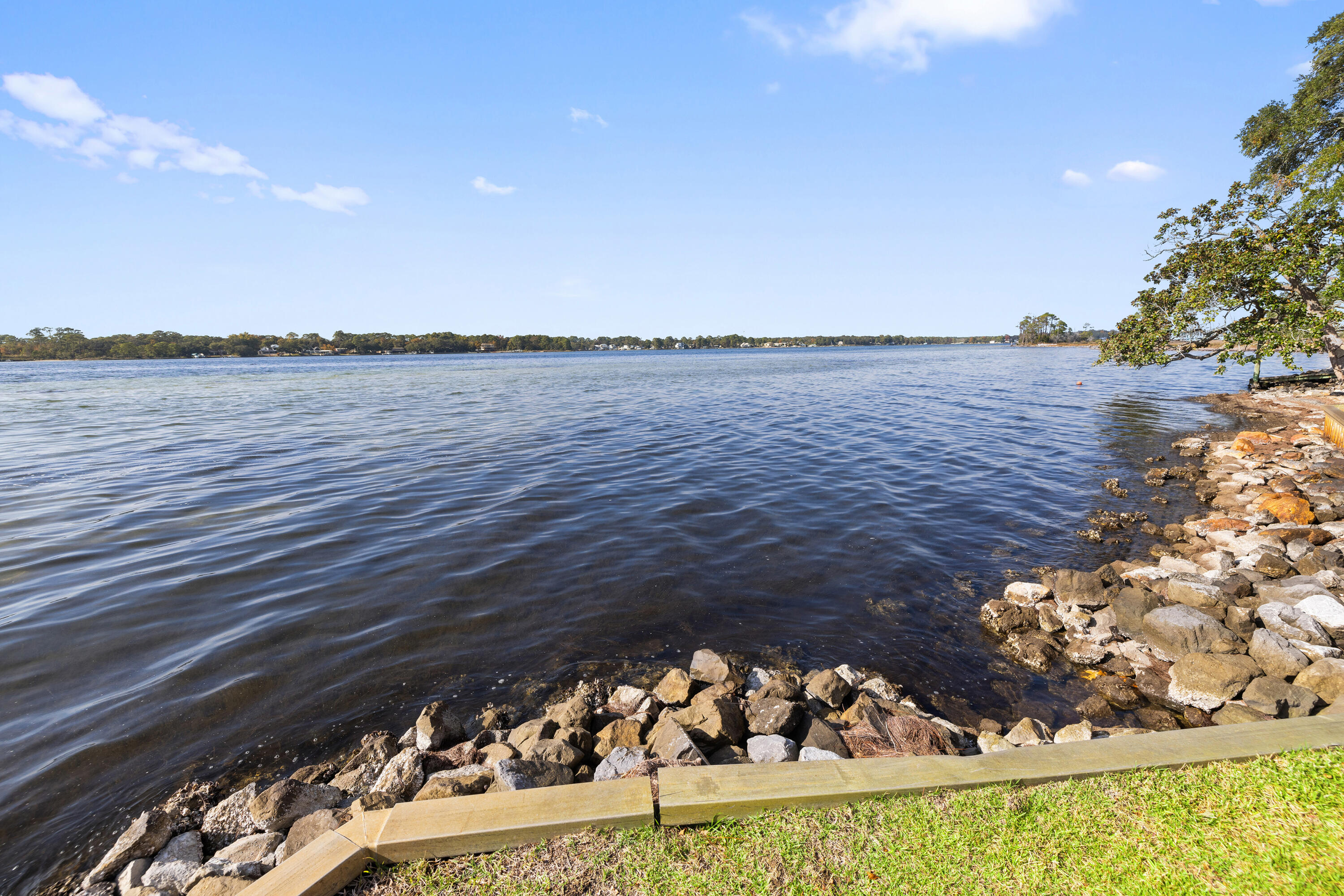 MARINA COVE VILLAGE PH 3 - Residential